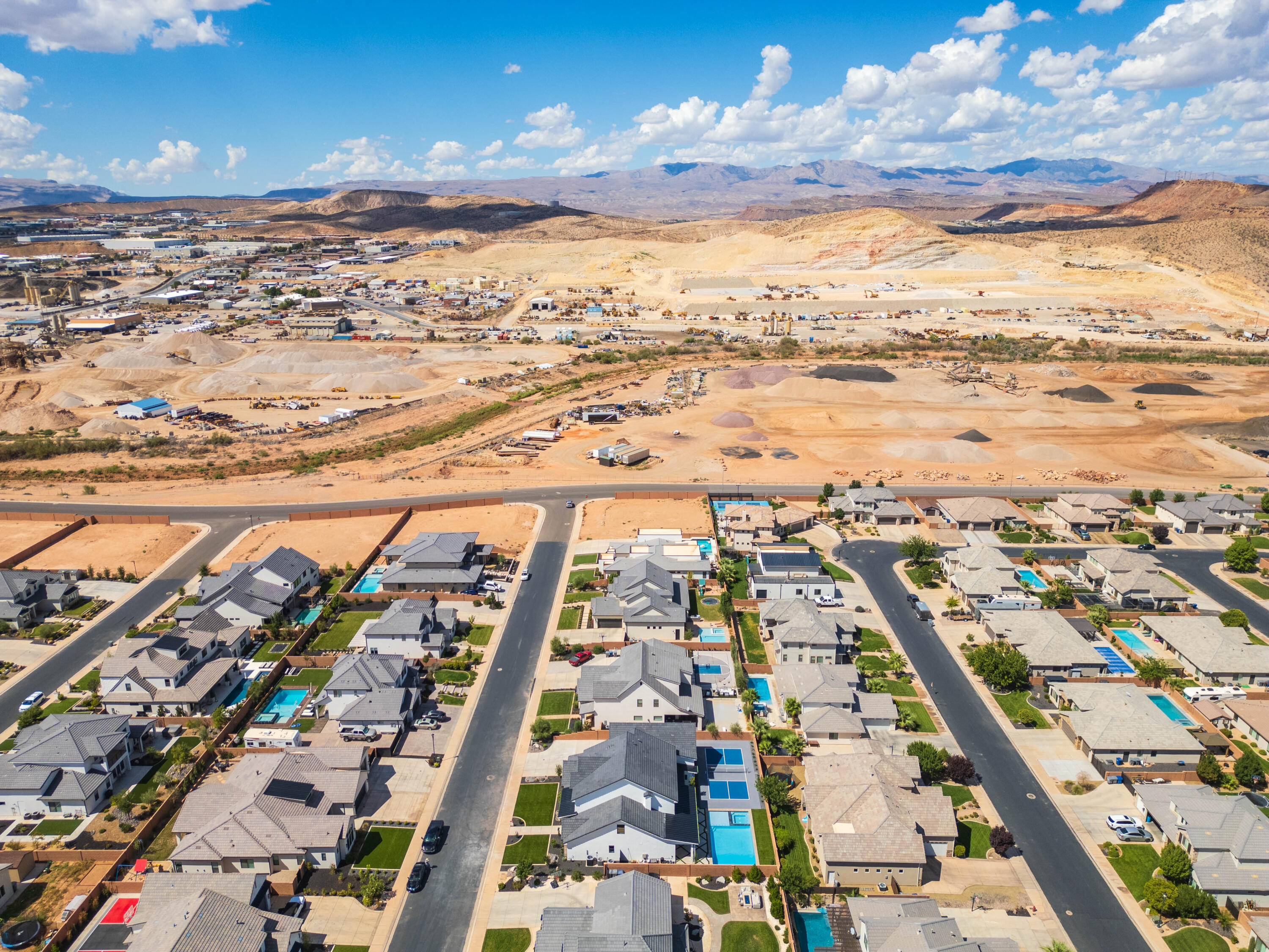 FIELDSTONE - Residential