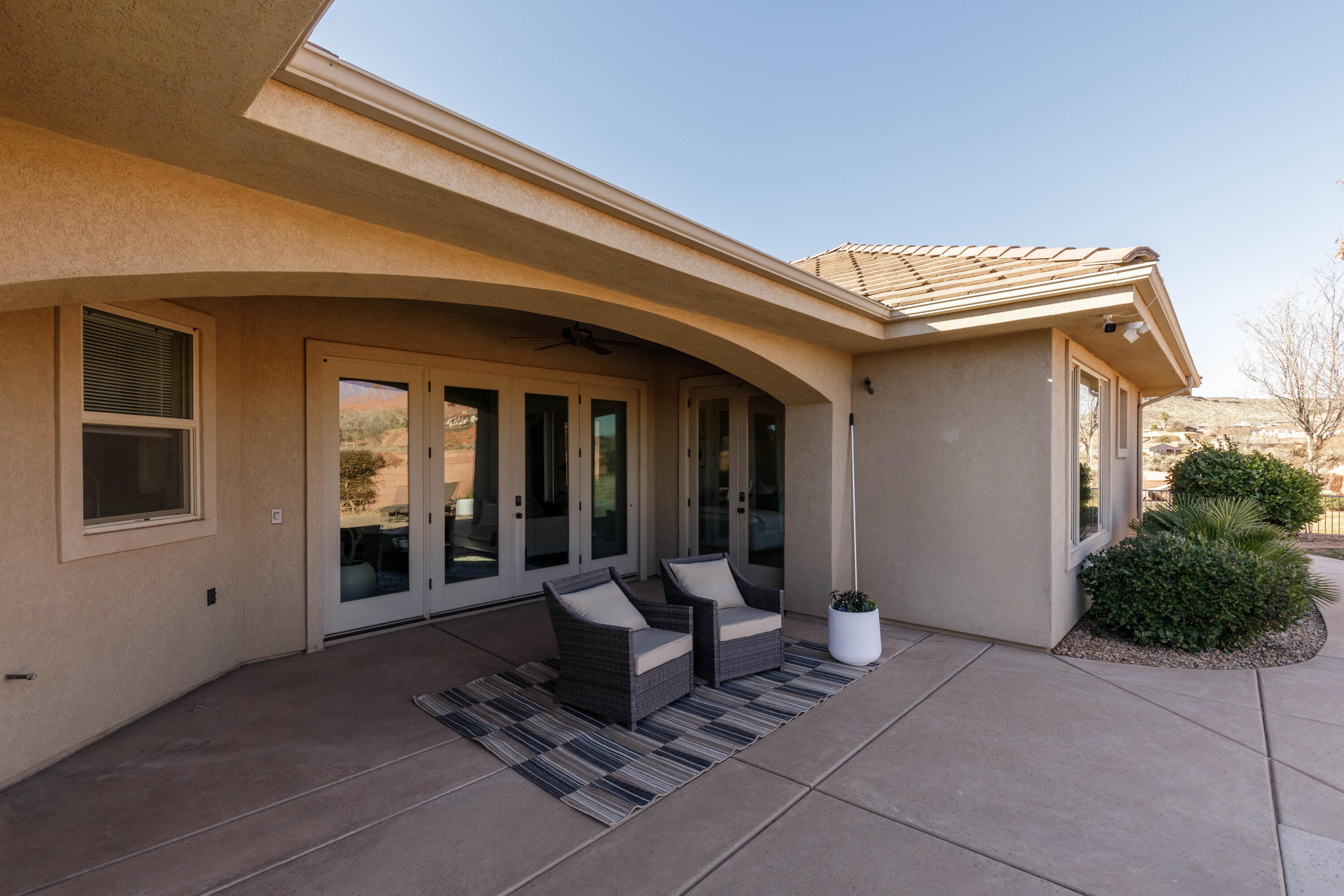 CORAL CANYON - Residential