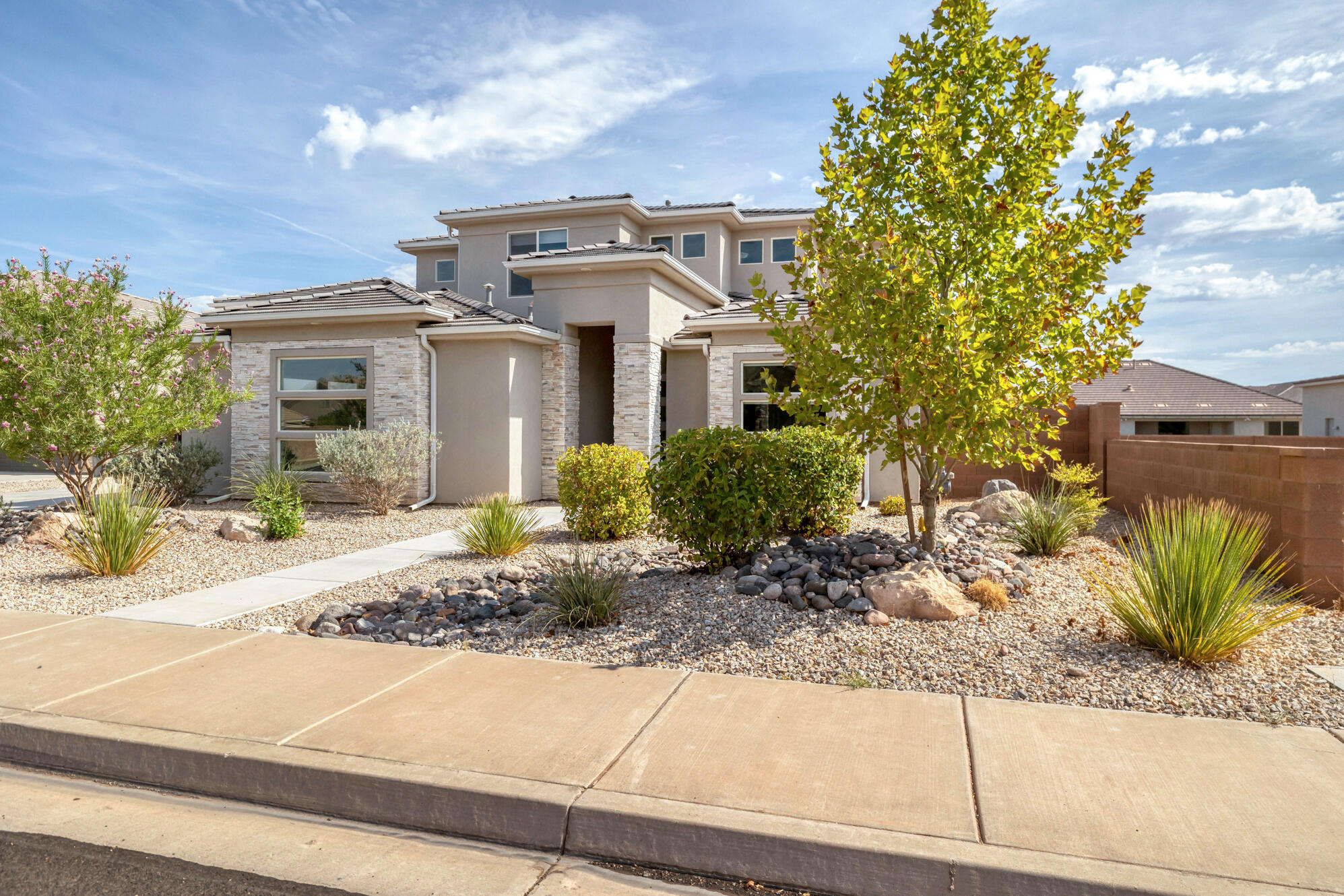 DIXIE SPRINGS - Residential