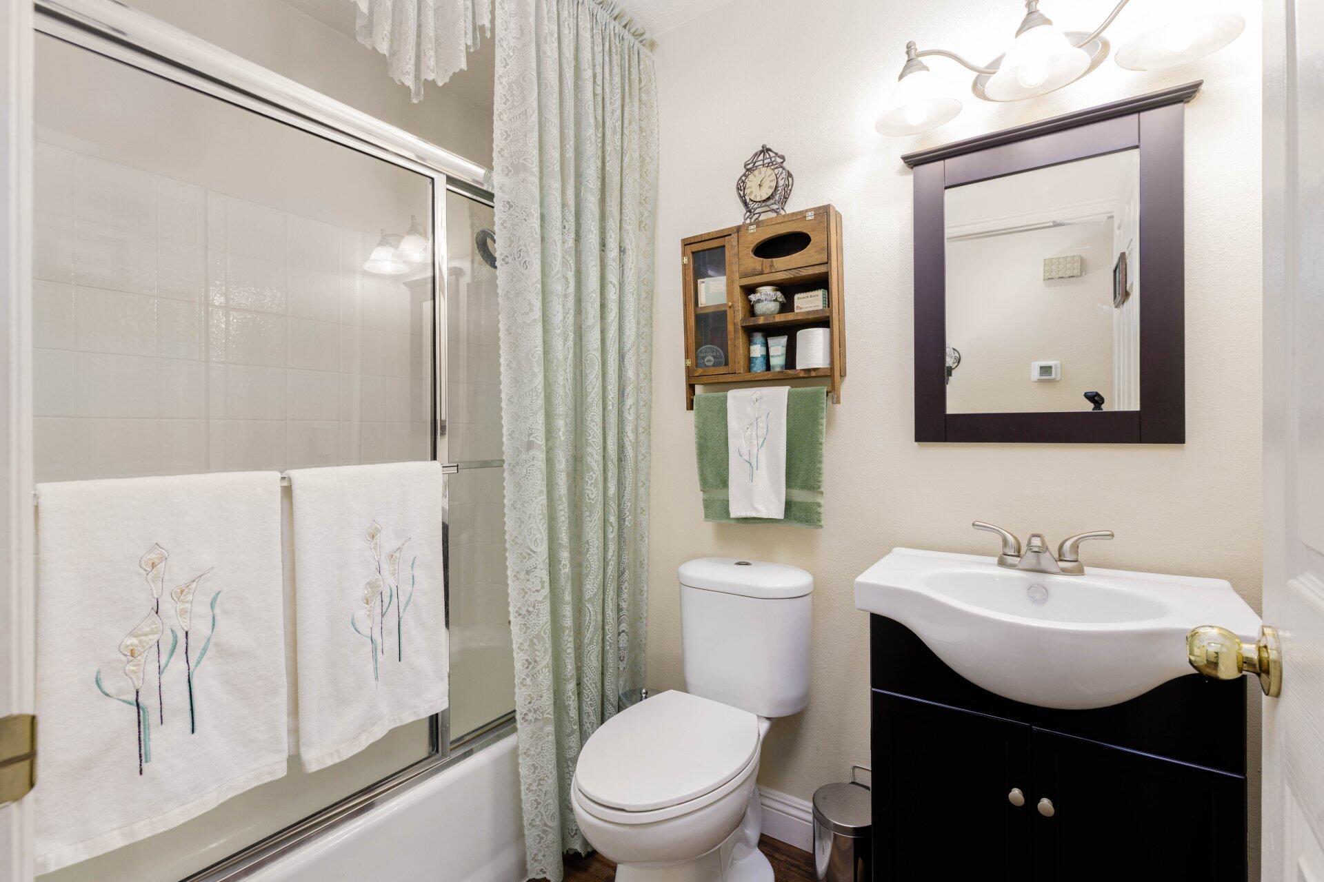 SHADOW CREEK - Residential