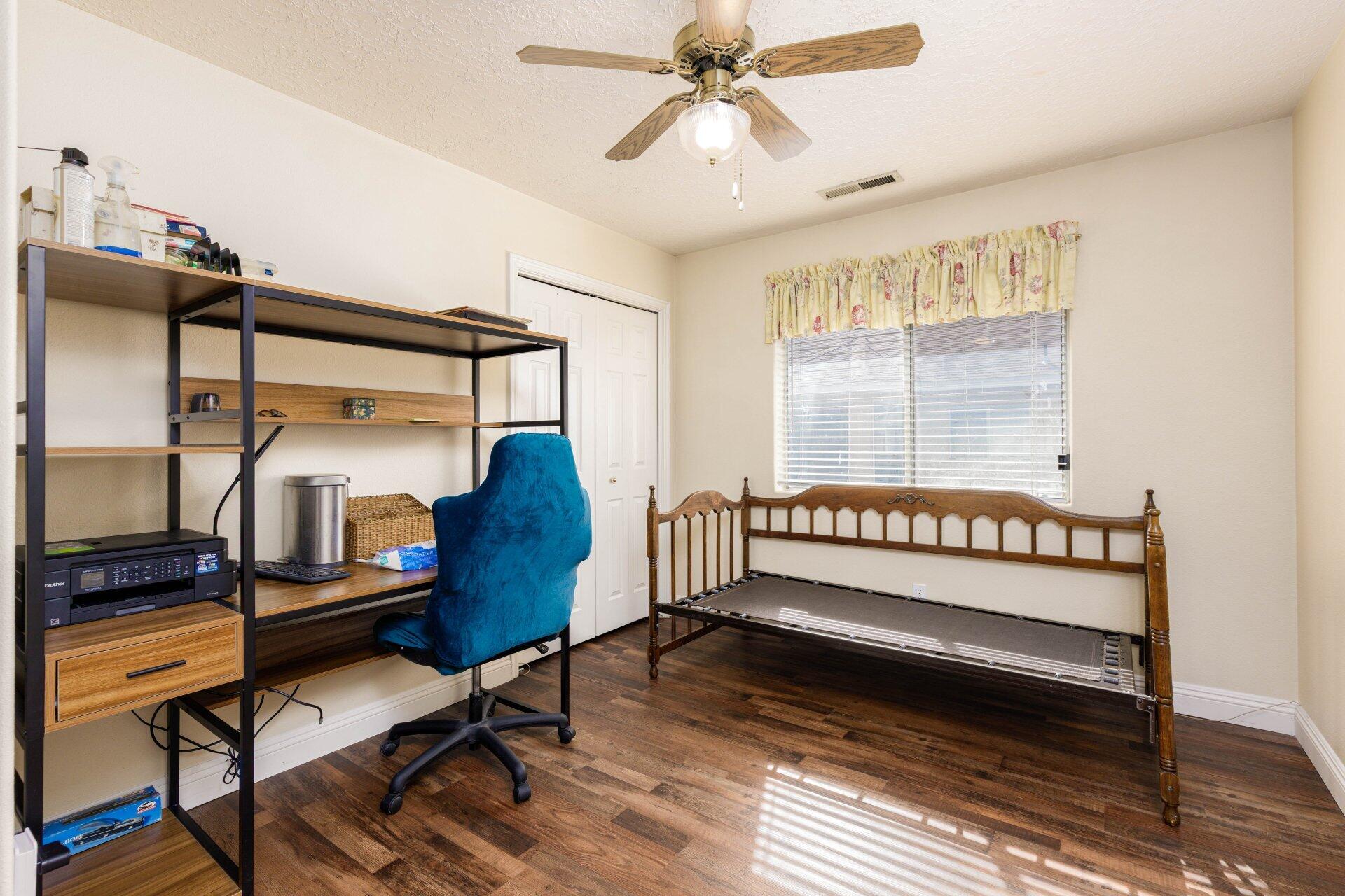 SHADOW CREEK - Residential