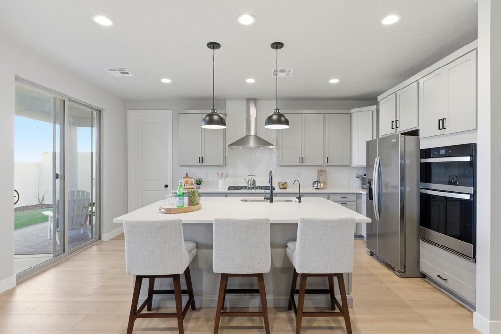 Photo of 649 S MOLVENO Trail, Saint George, UT 84770 (MLS # 26-269977)