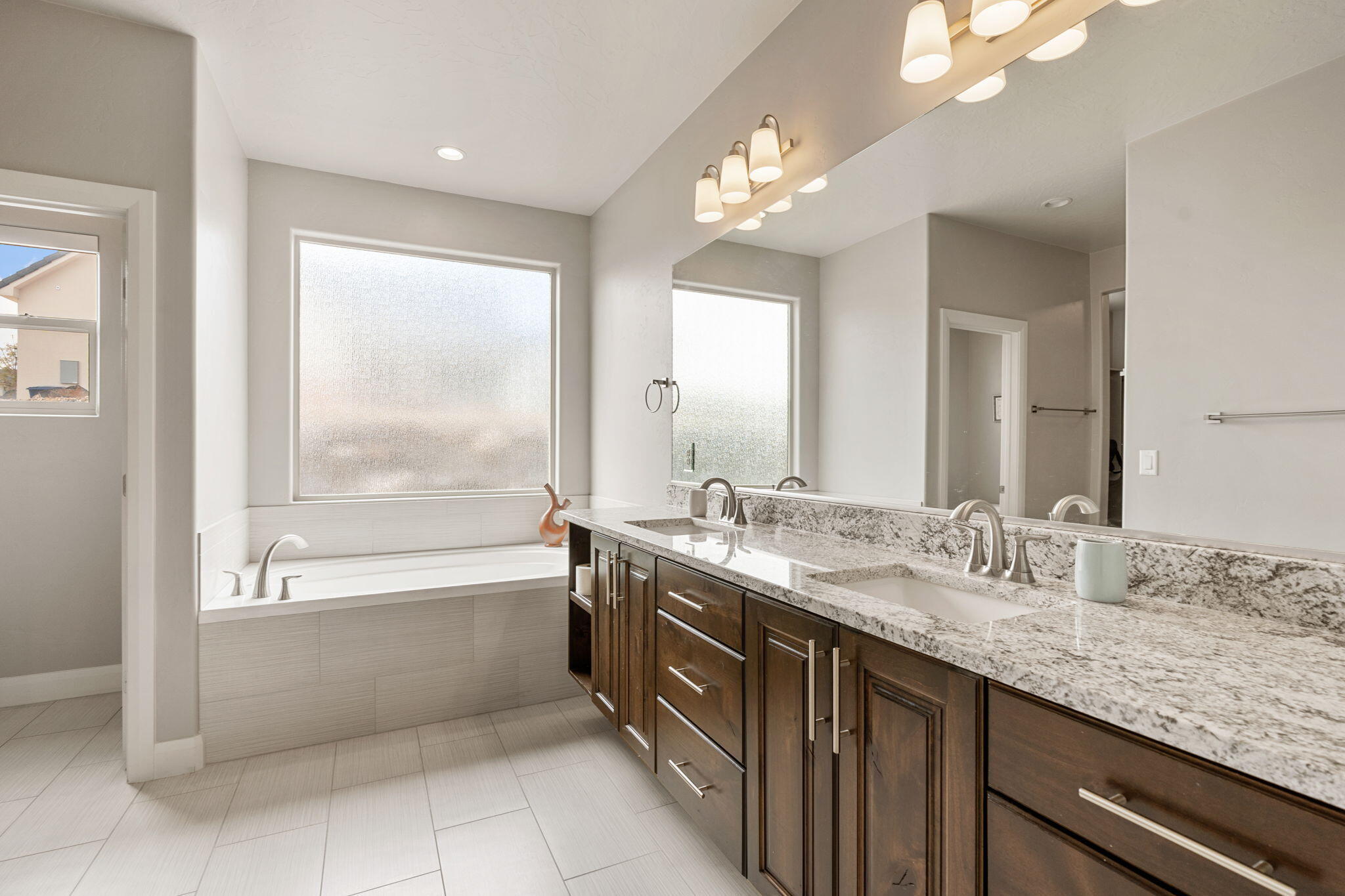 VILLA BONITA COURTYARDS - Residential