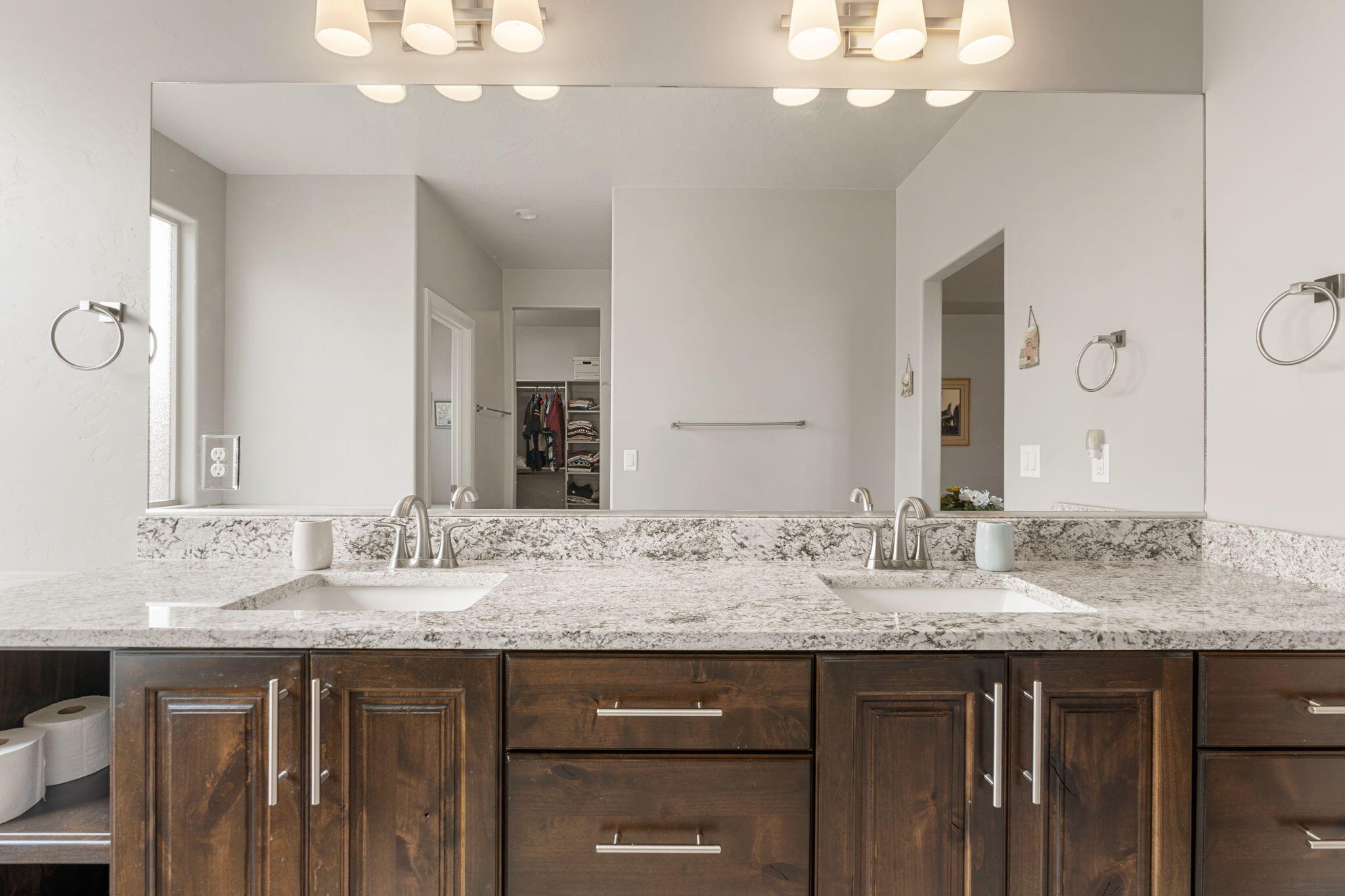 VILLA BONITA COURTYARDS - Residential