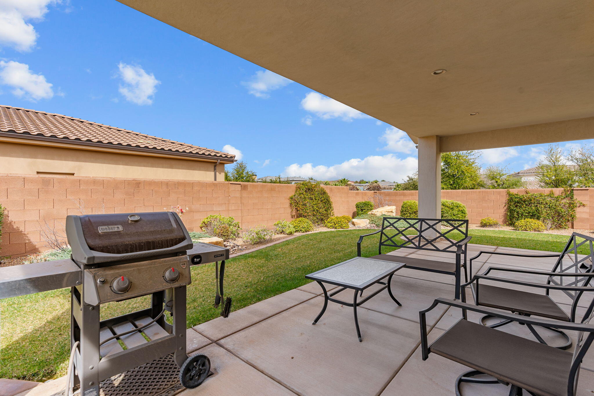 VILLA BONITA COURTYARDS - Residential