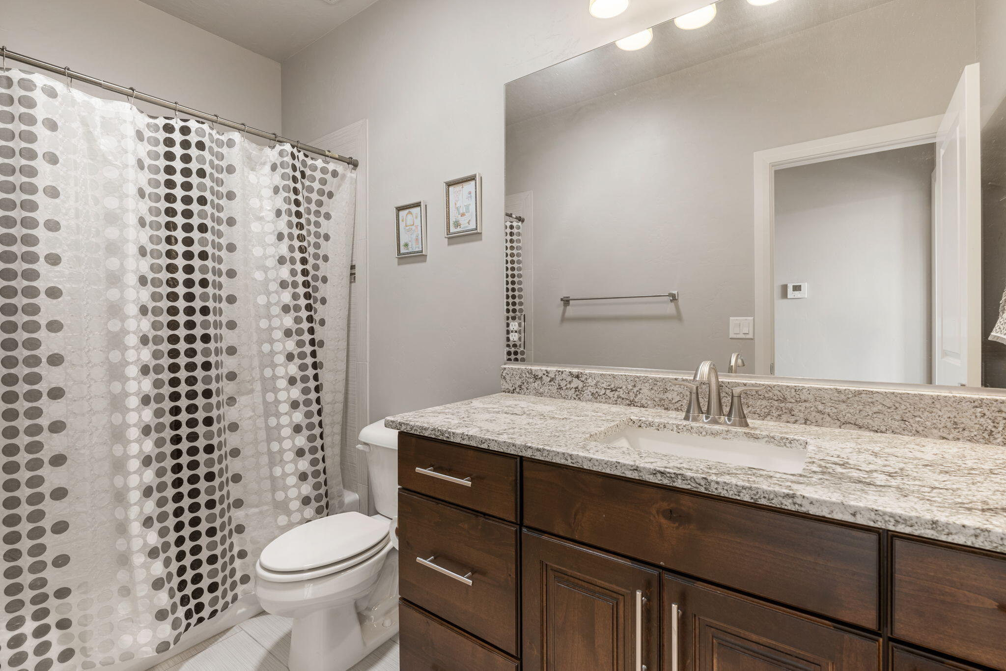 VILLA BONITA COURTYARDS - Residential