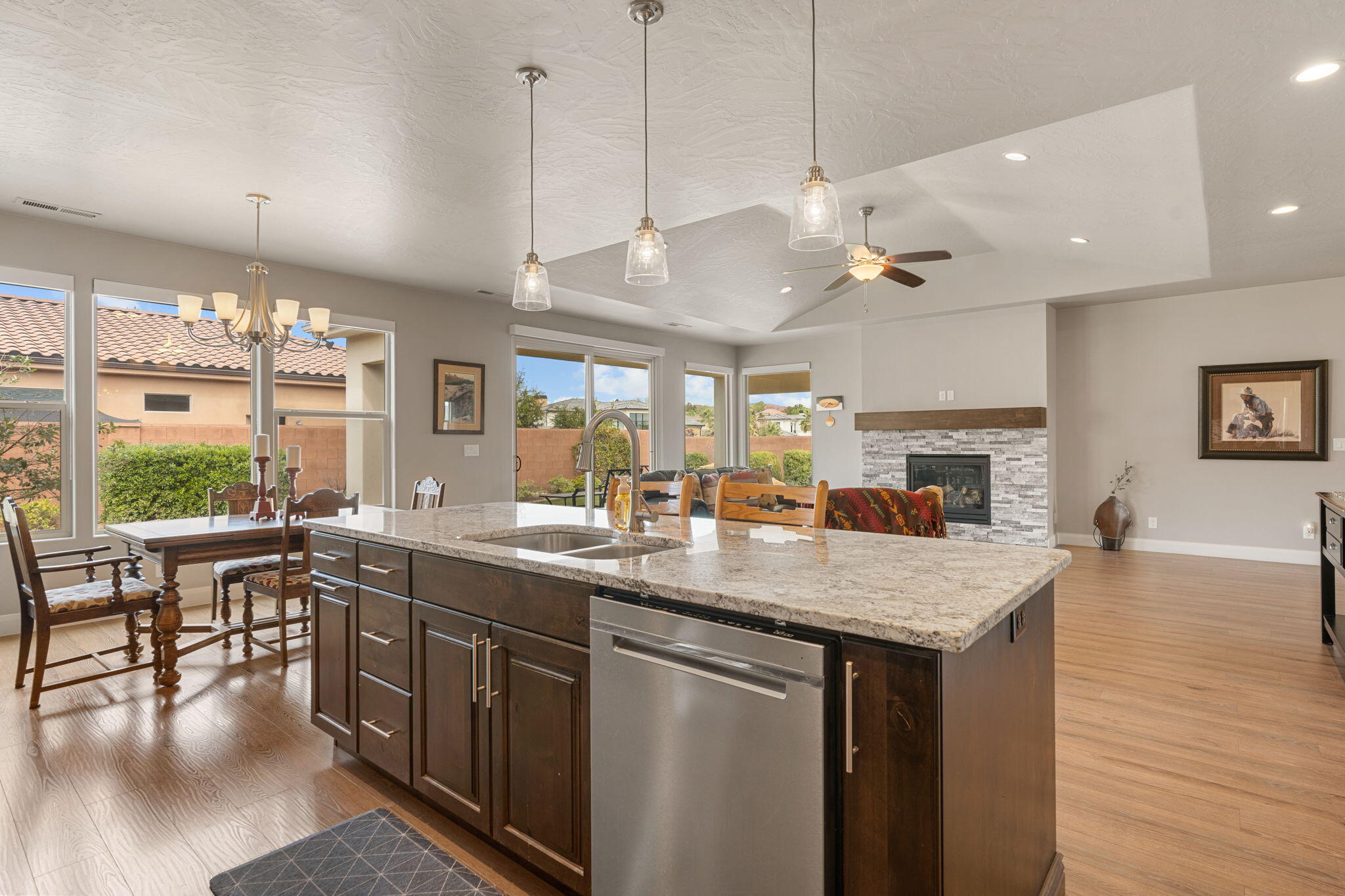 VILLA BONITA COURTYARDS - Residential