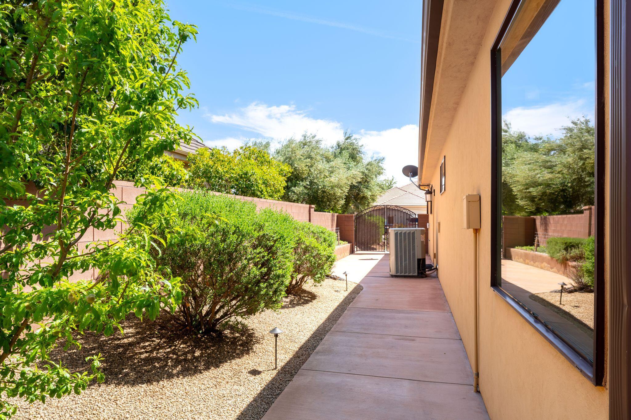 MEADOWS AT STUCKI FARMS - Residential