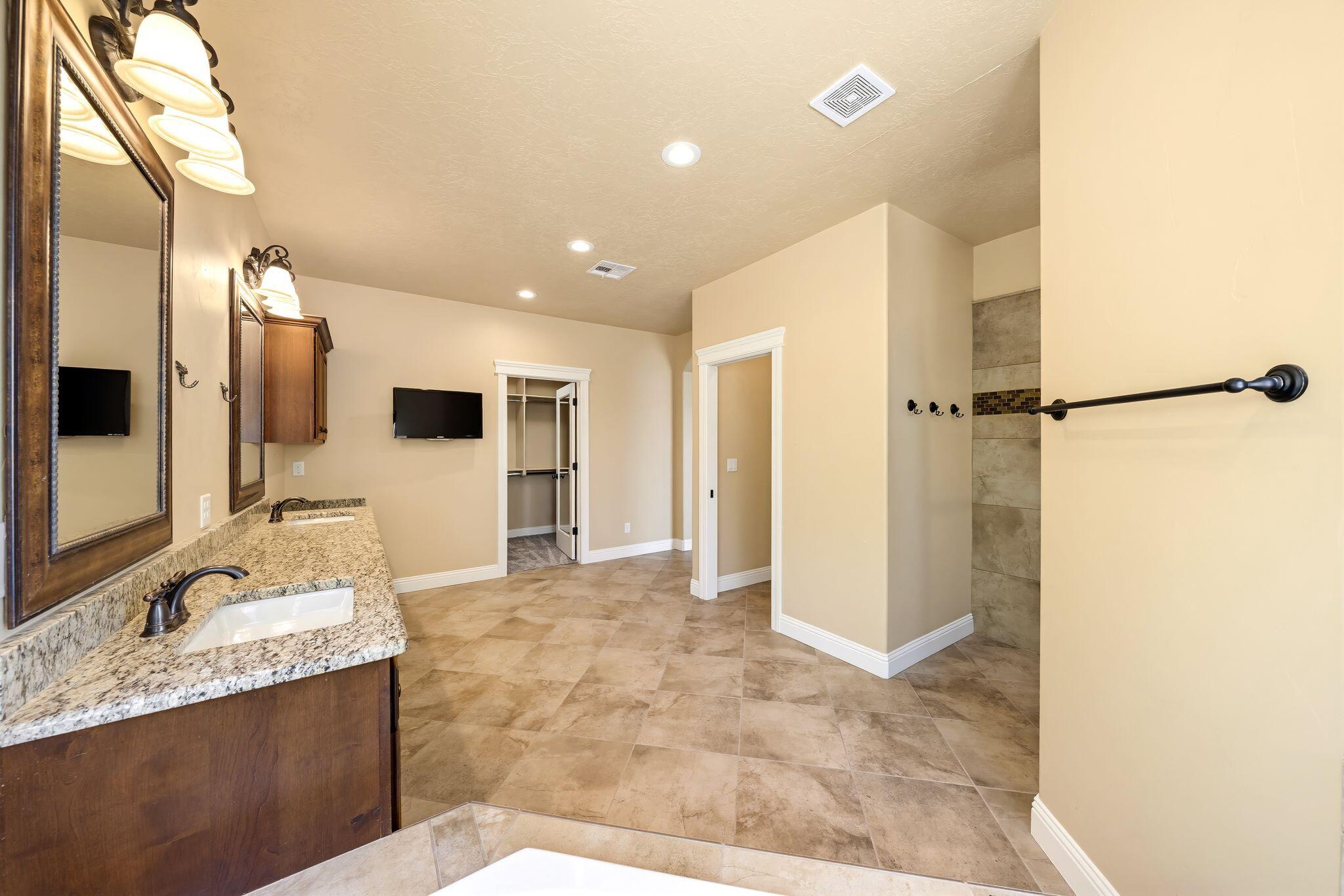 MEADOWS AT STUCKI FARMS - Residential