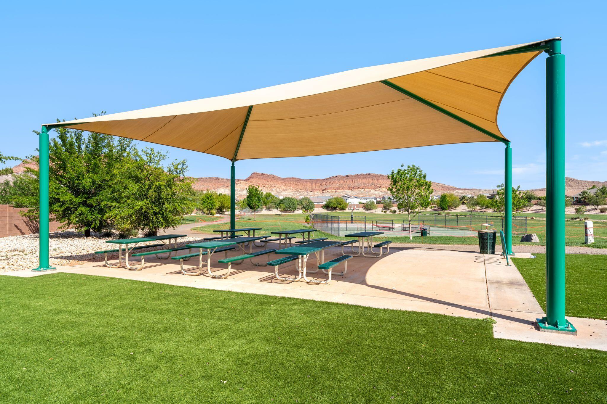 MEADOWS AT STUCKI FARMS - Residential