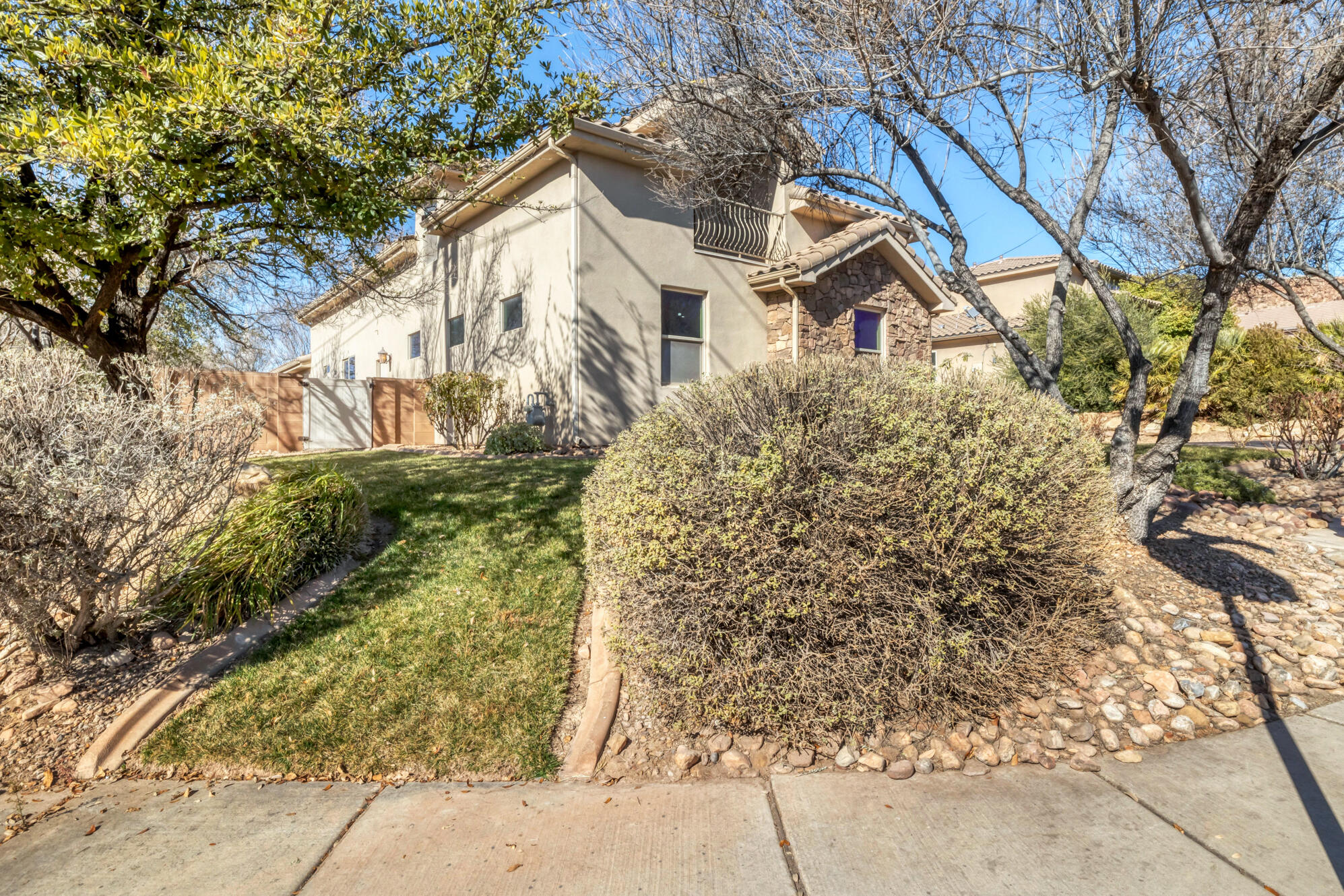 EL DORADO VALLEY - Residential