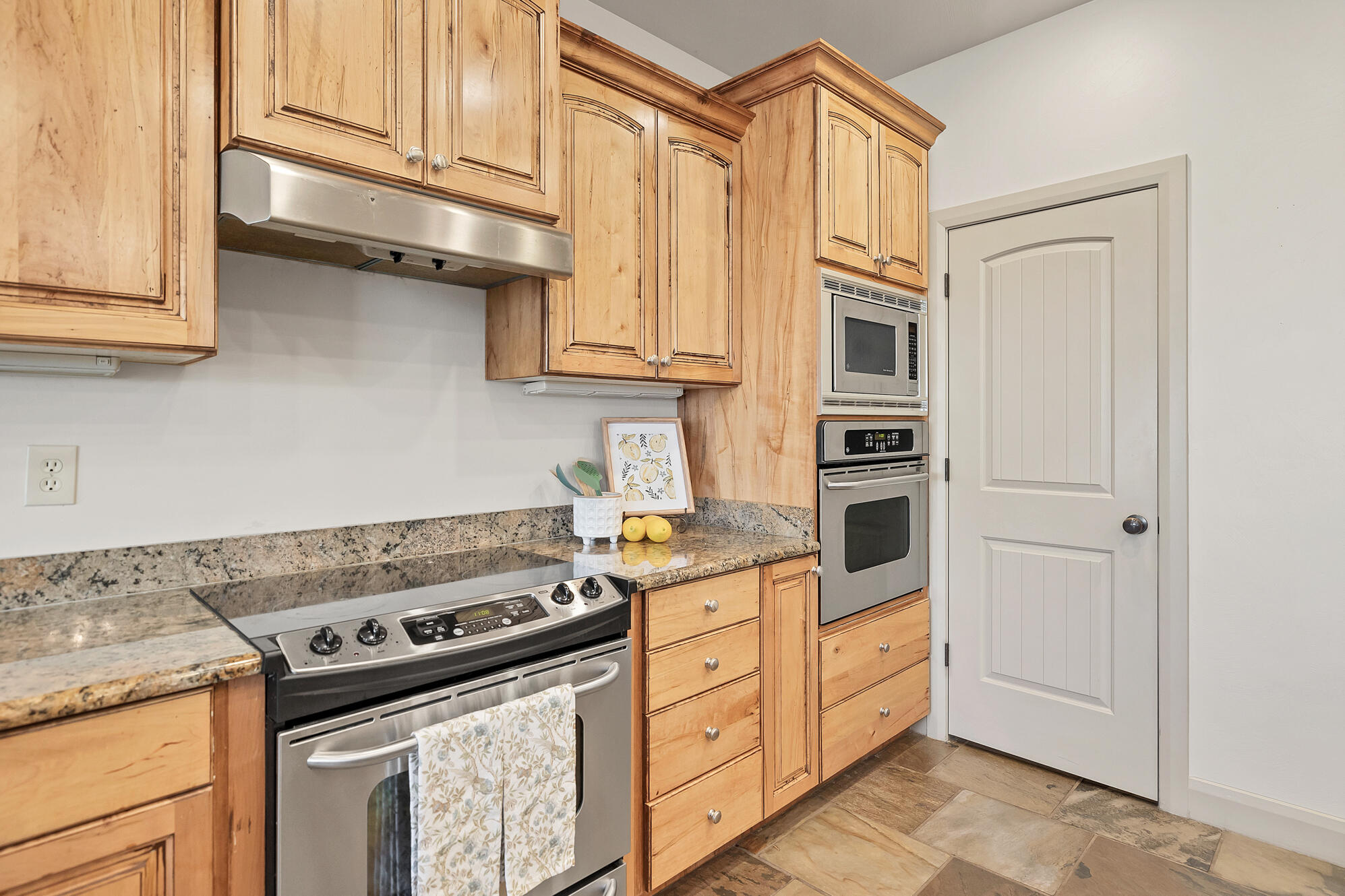 EL DORADO VALLEY - Residential