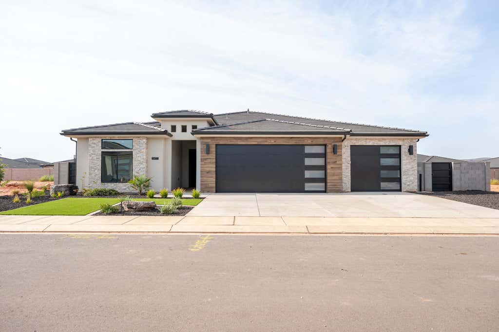 Photo of 3477 W Justify Way, Santa Clara, UT 84765 (MLS # 26-275359)