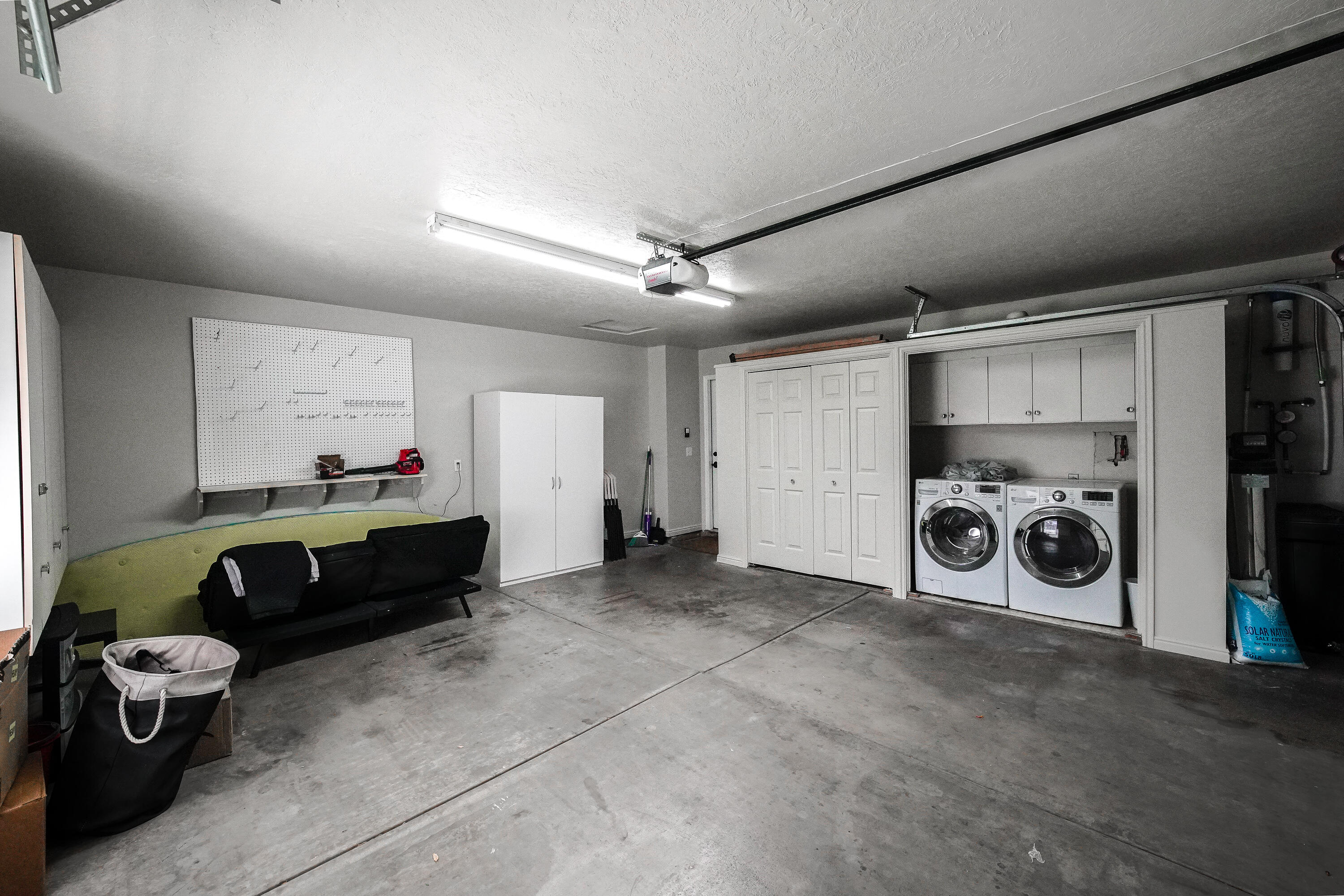 RED CANYON TOWNHOMES - Residential