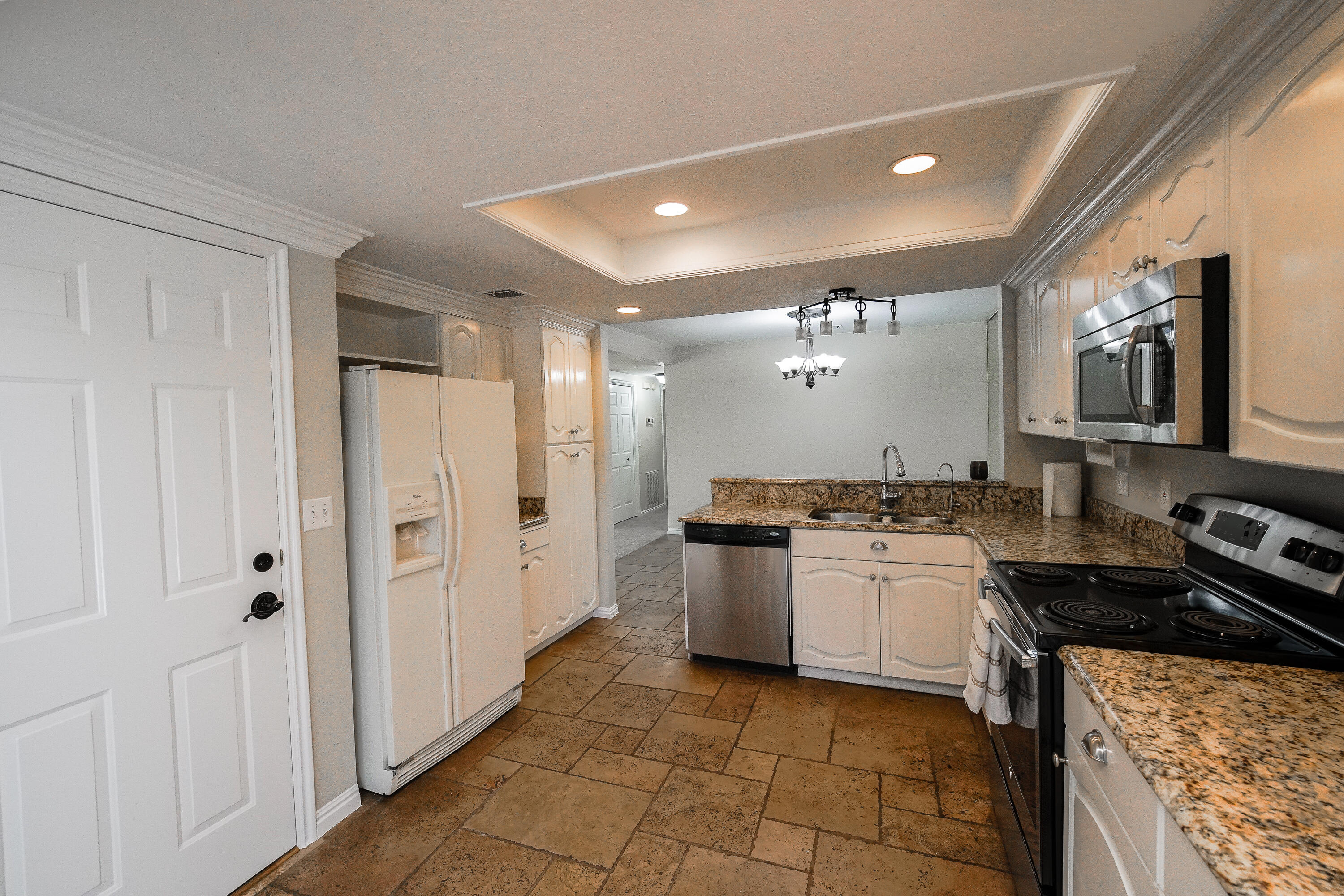 RED CANYON TOWNHOMES - Residential
