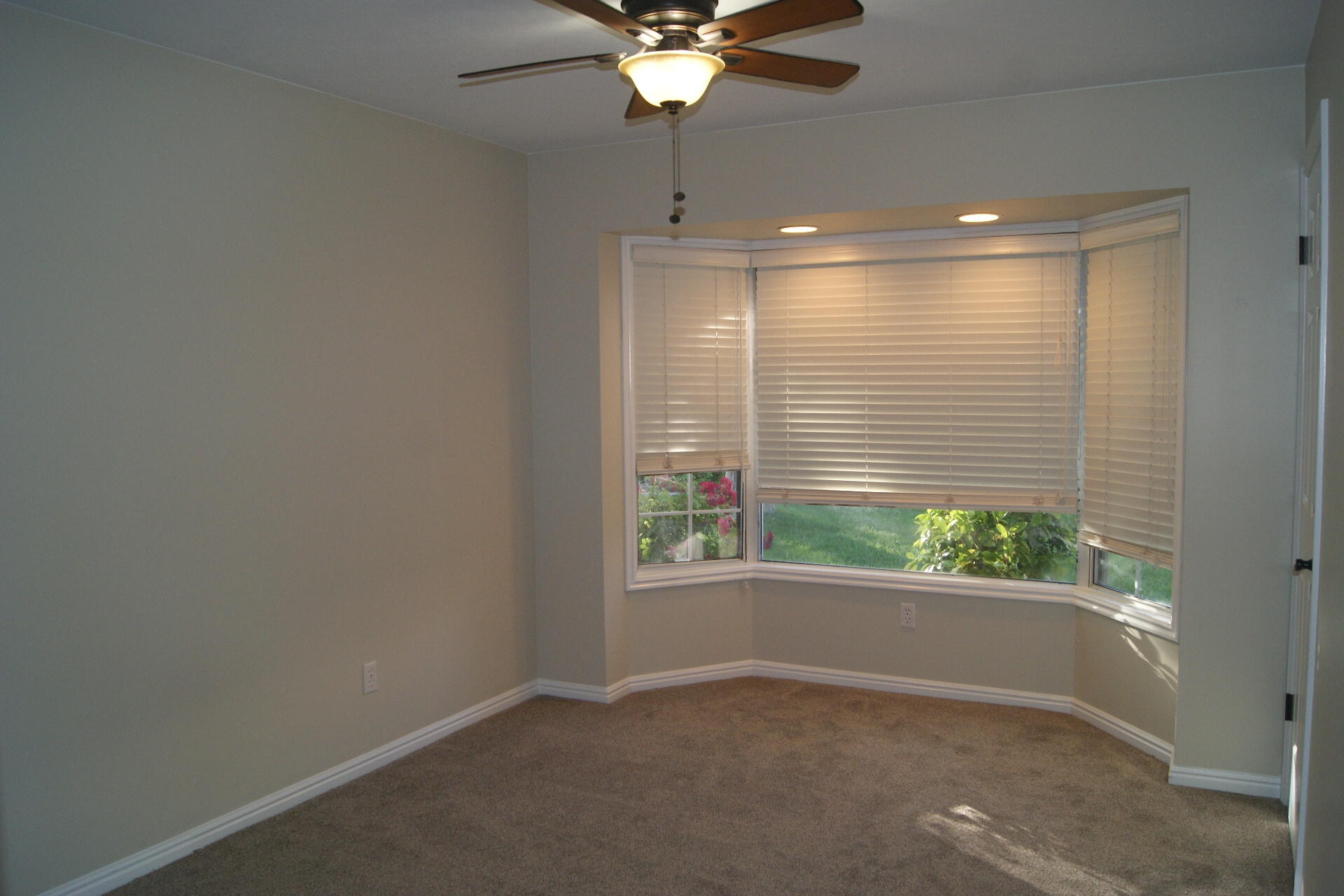 RED CANYON TOWNHOMES - Residential