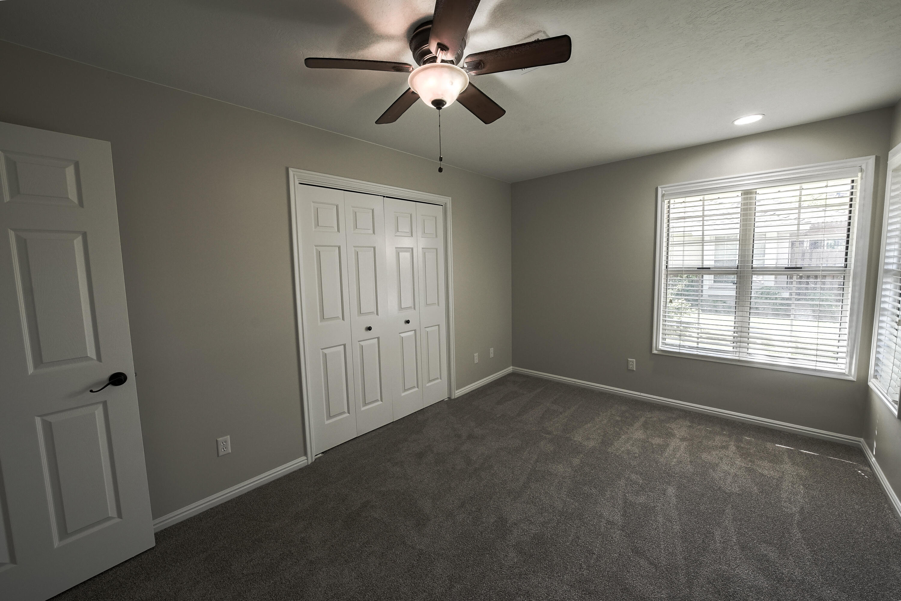 RED CANYON TOWNHOMES - Residential