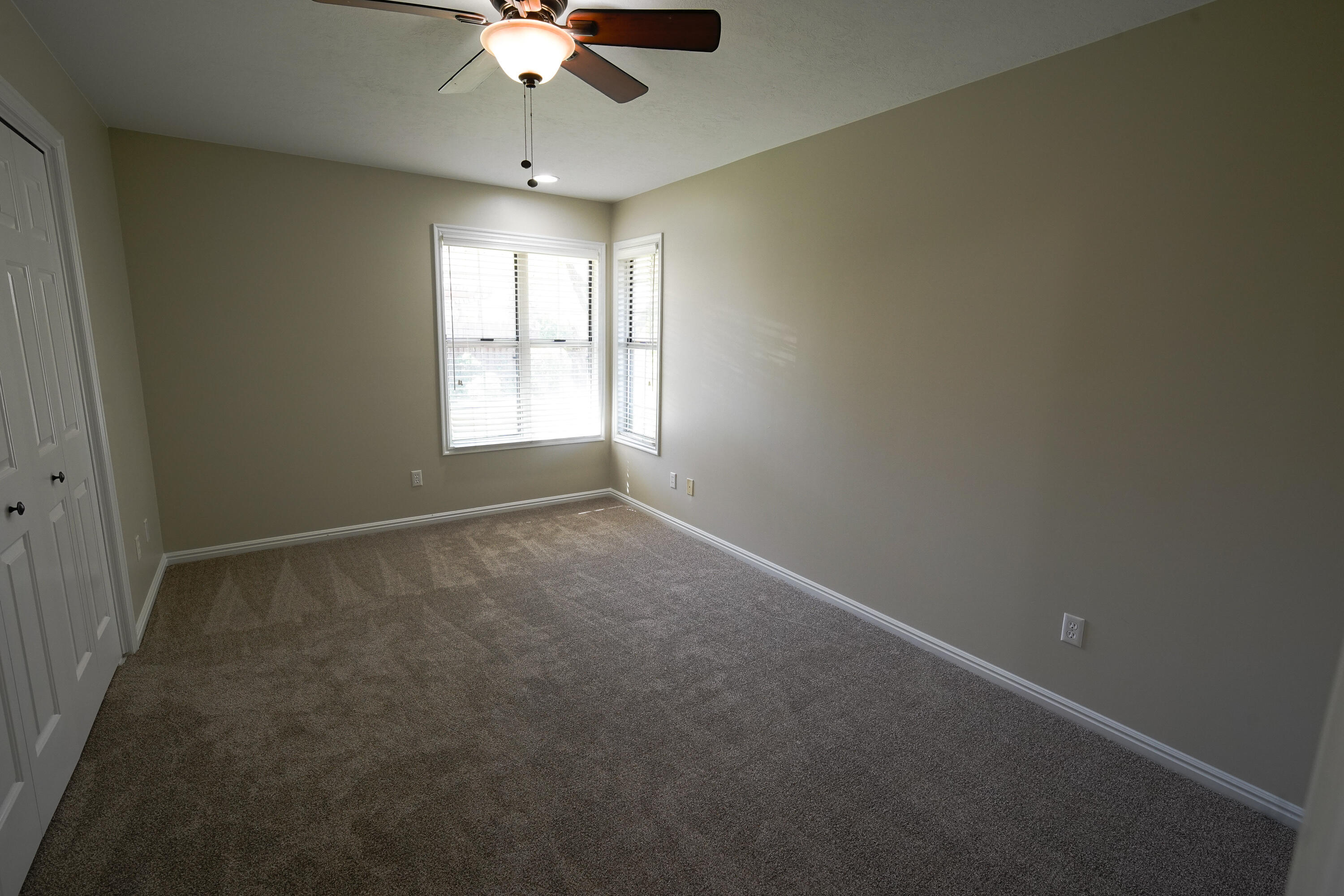 RED CANYON TOWNHOMES - Residential