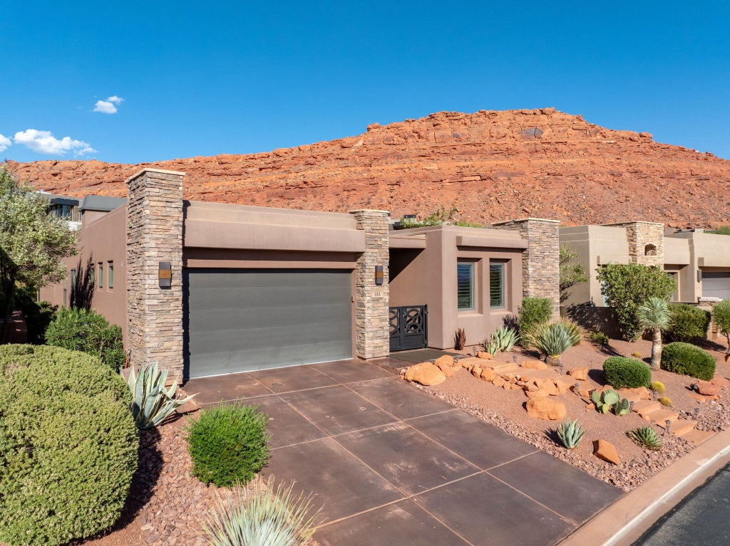Photo of 2139 W Cougar Rock CIR #181, Saint George, UT 84770 (MLS # 26-276268)