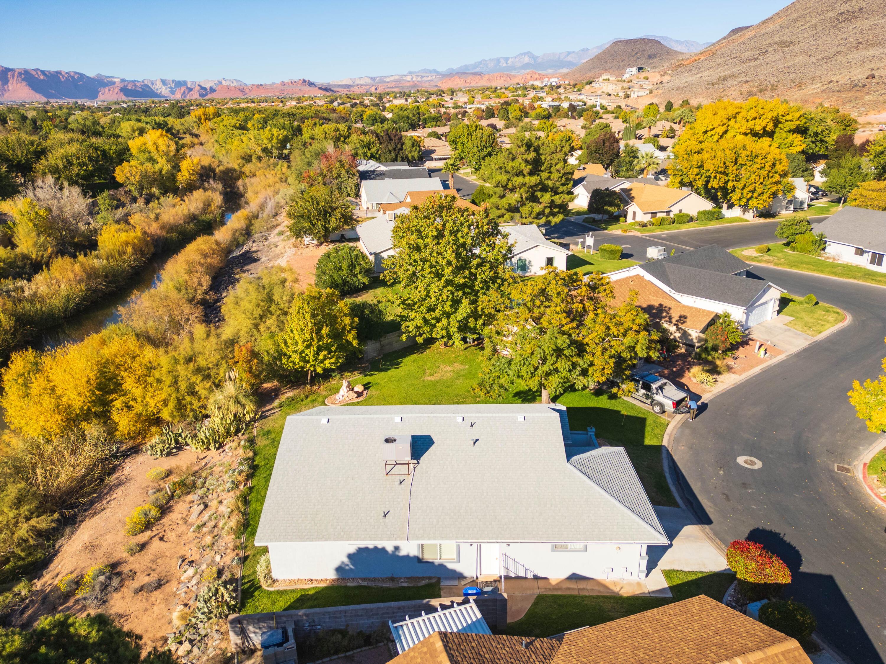 SHADOW CREEK - Residential