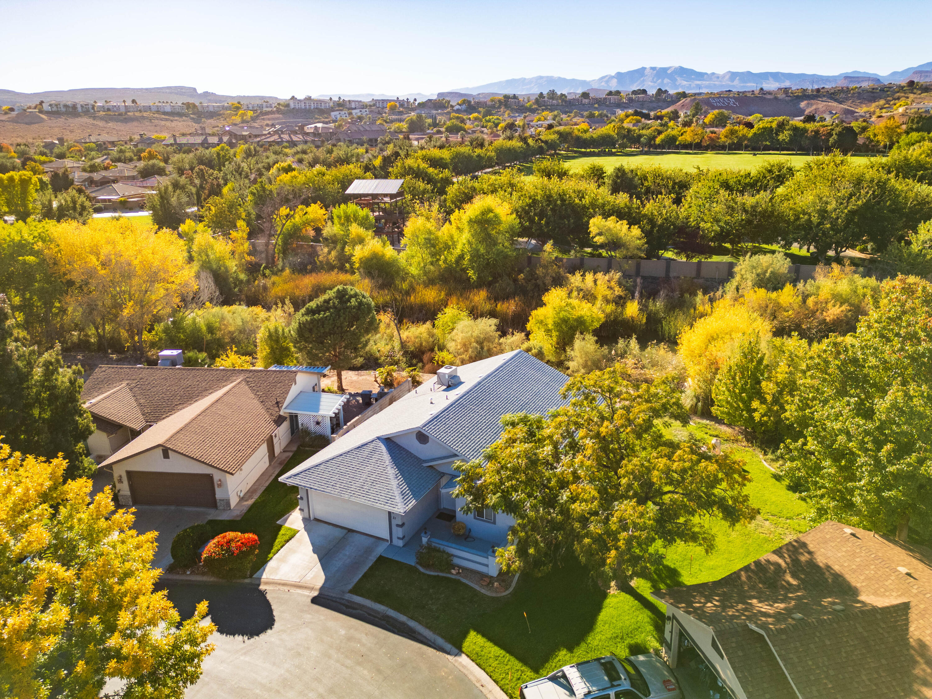 SHADOW CREEK - Residential