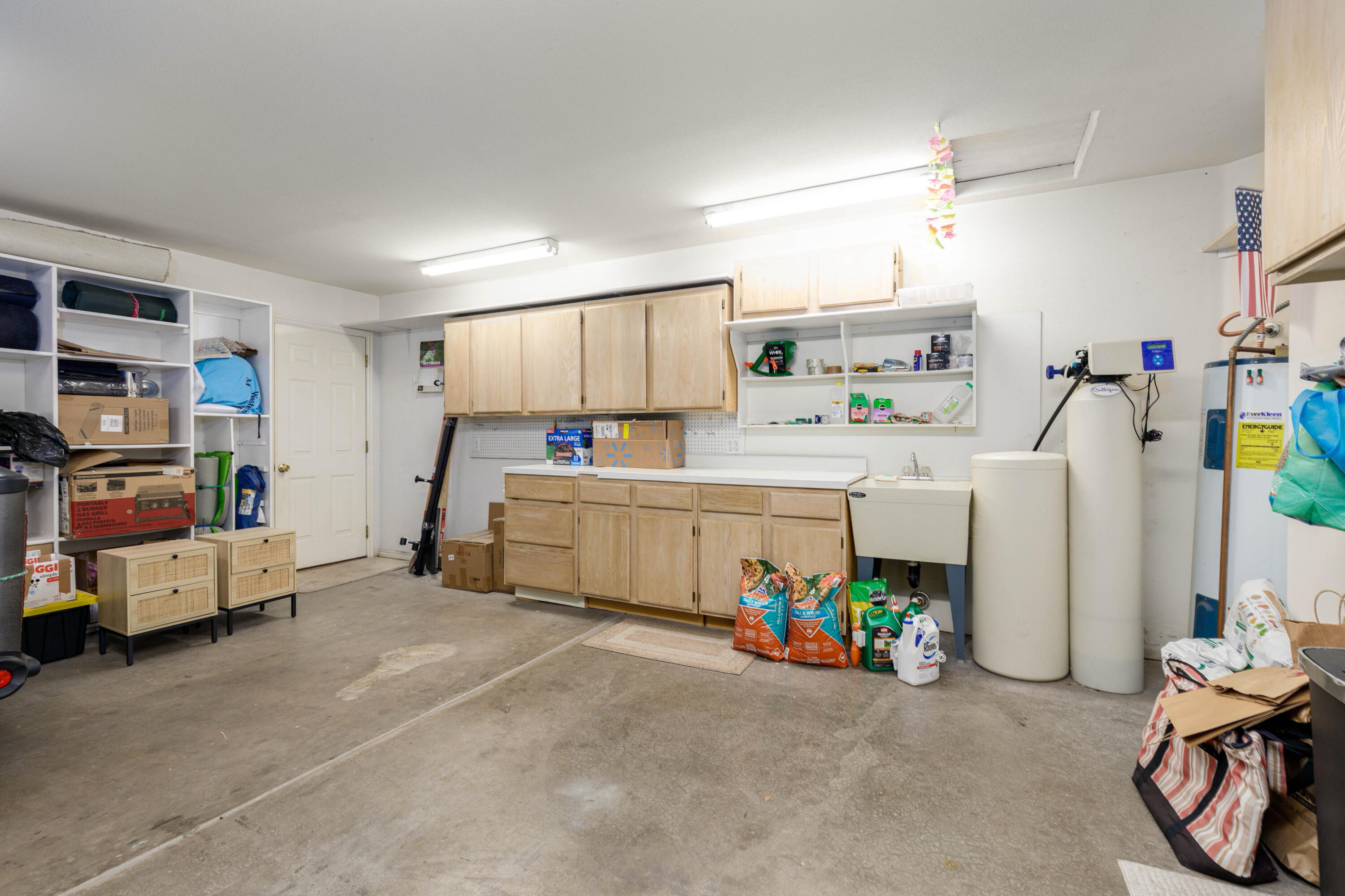 SHADOW CREEK - Residential