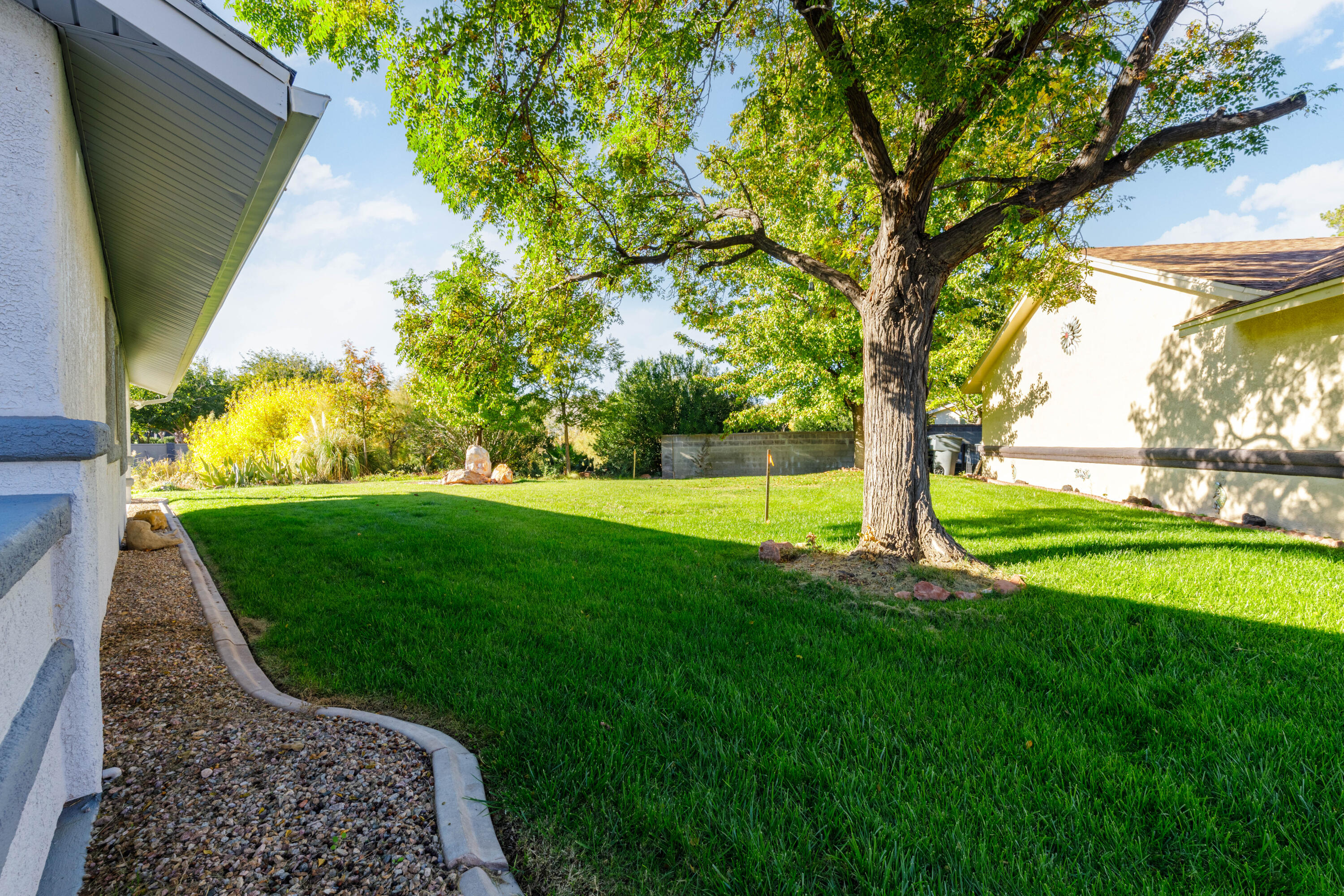 SHADOW CREEK - Residential