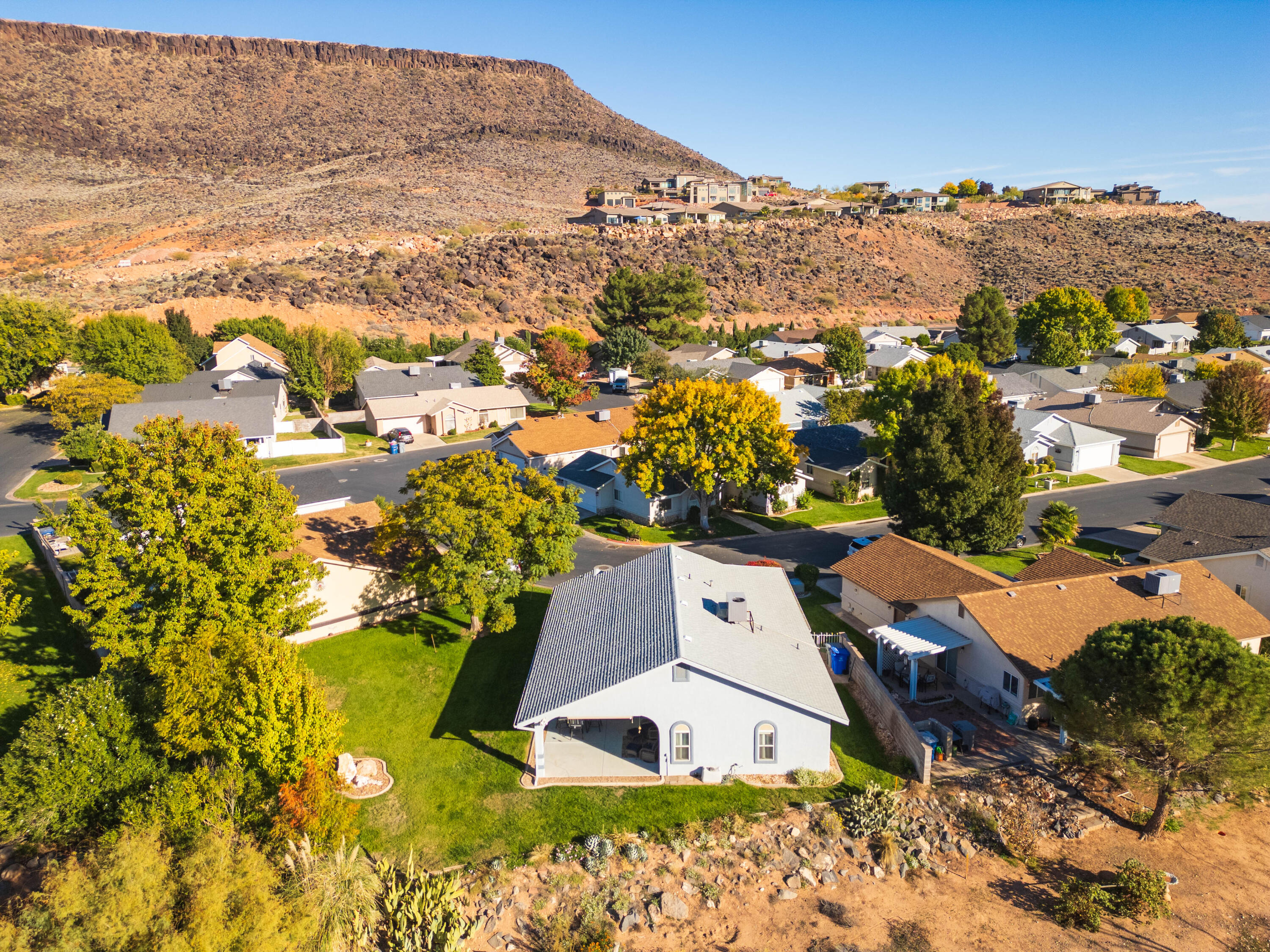 SHADOW CREEK - Residential