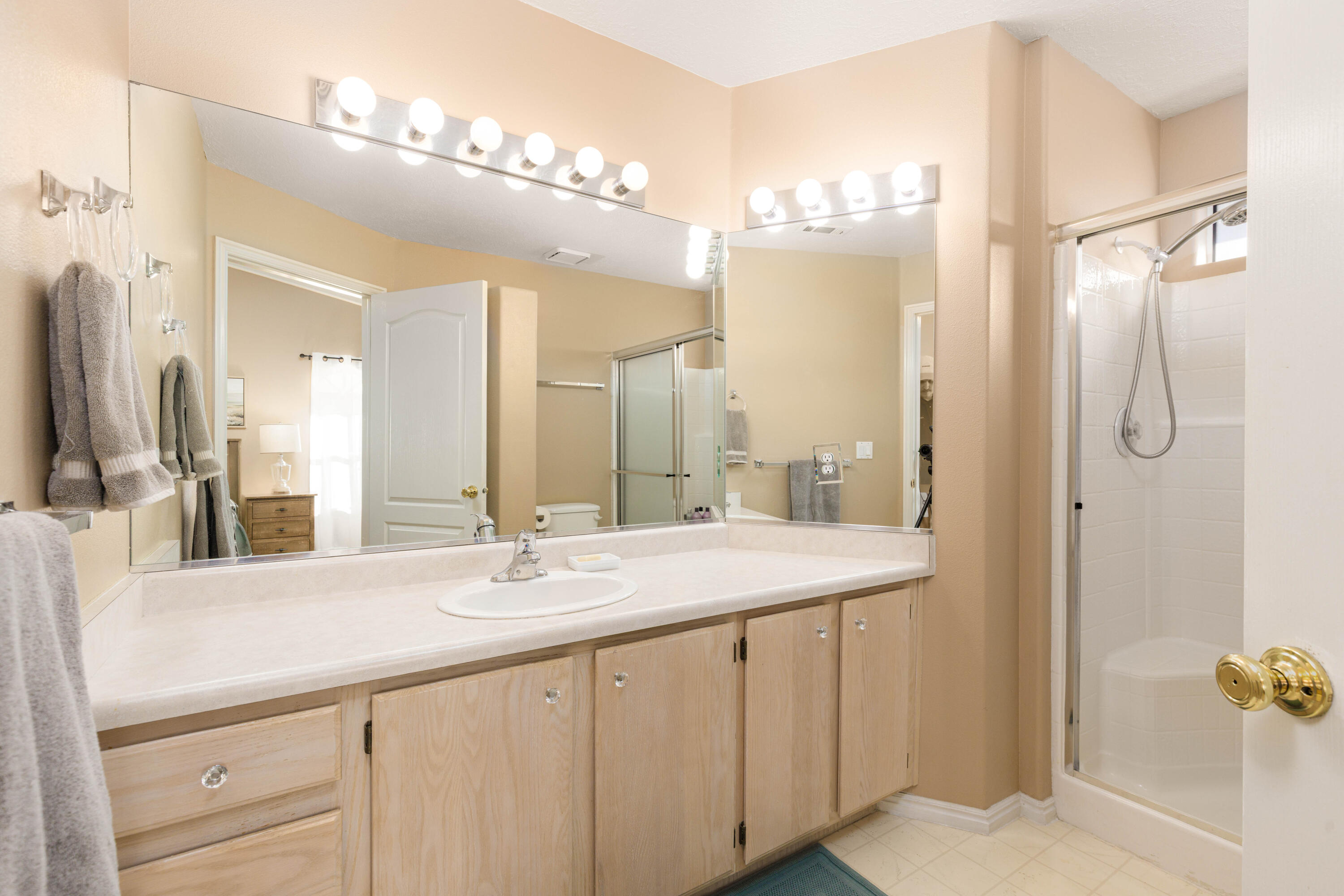 SHADOW CREEK - Residential