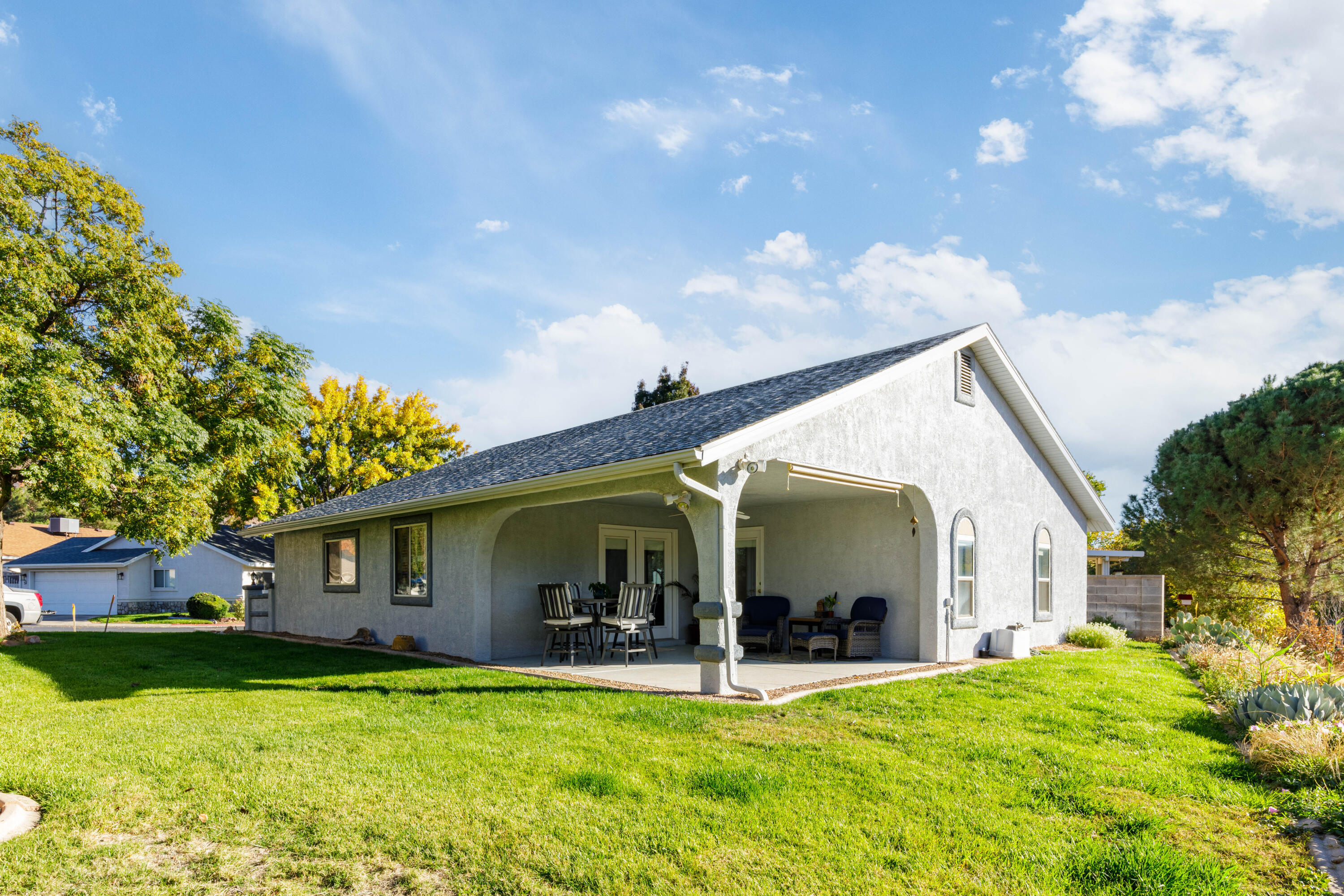 SHADOW CREEK - Residential