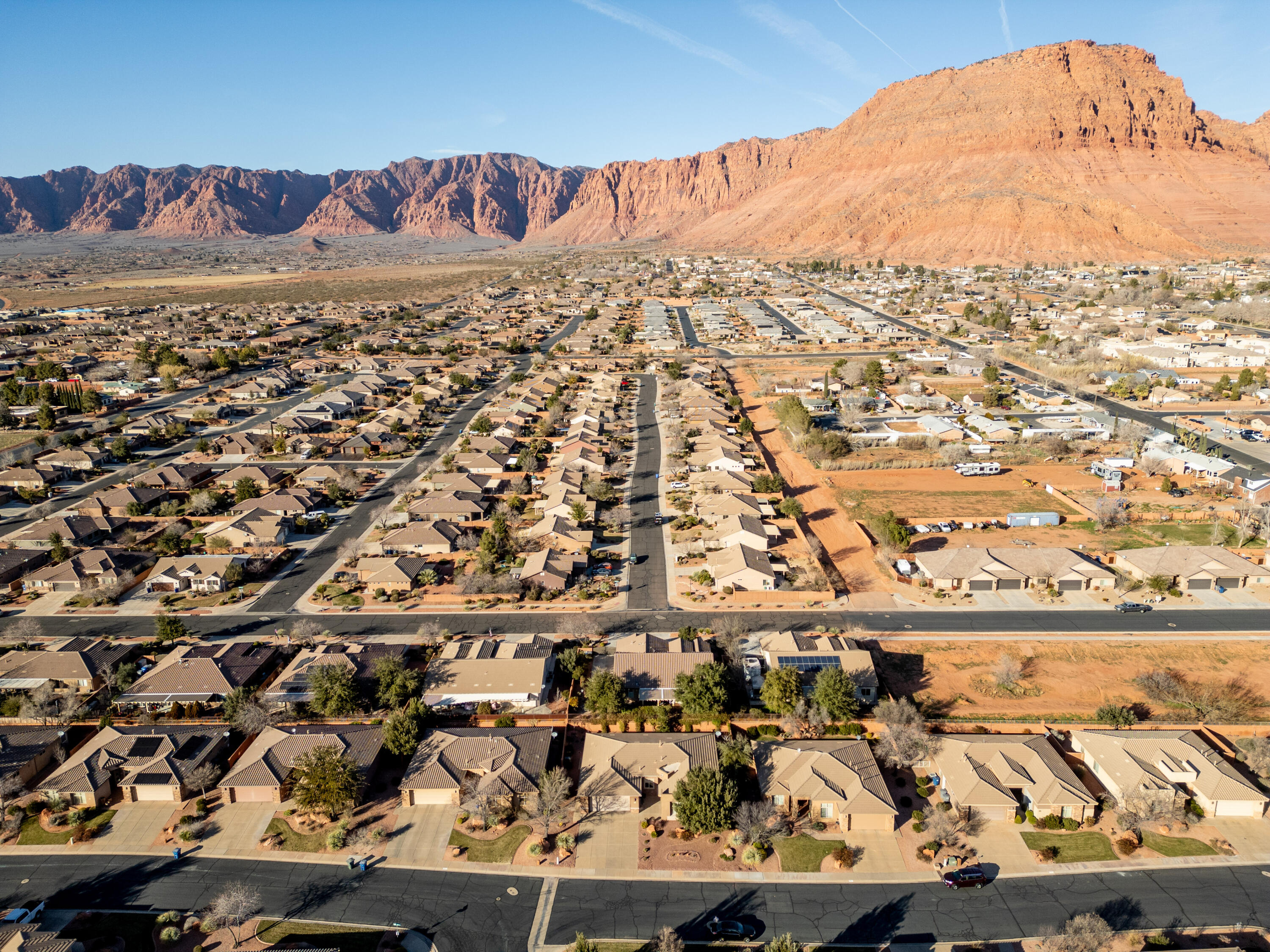 ANTHEM ESTATES - Residential