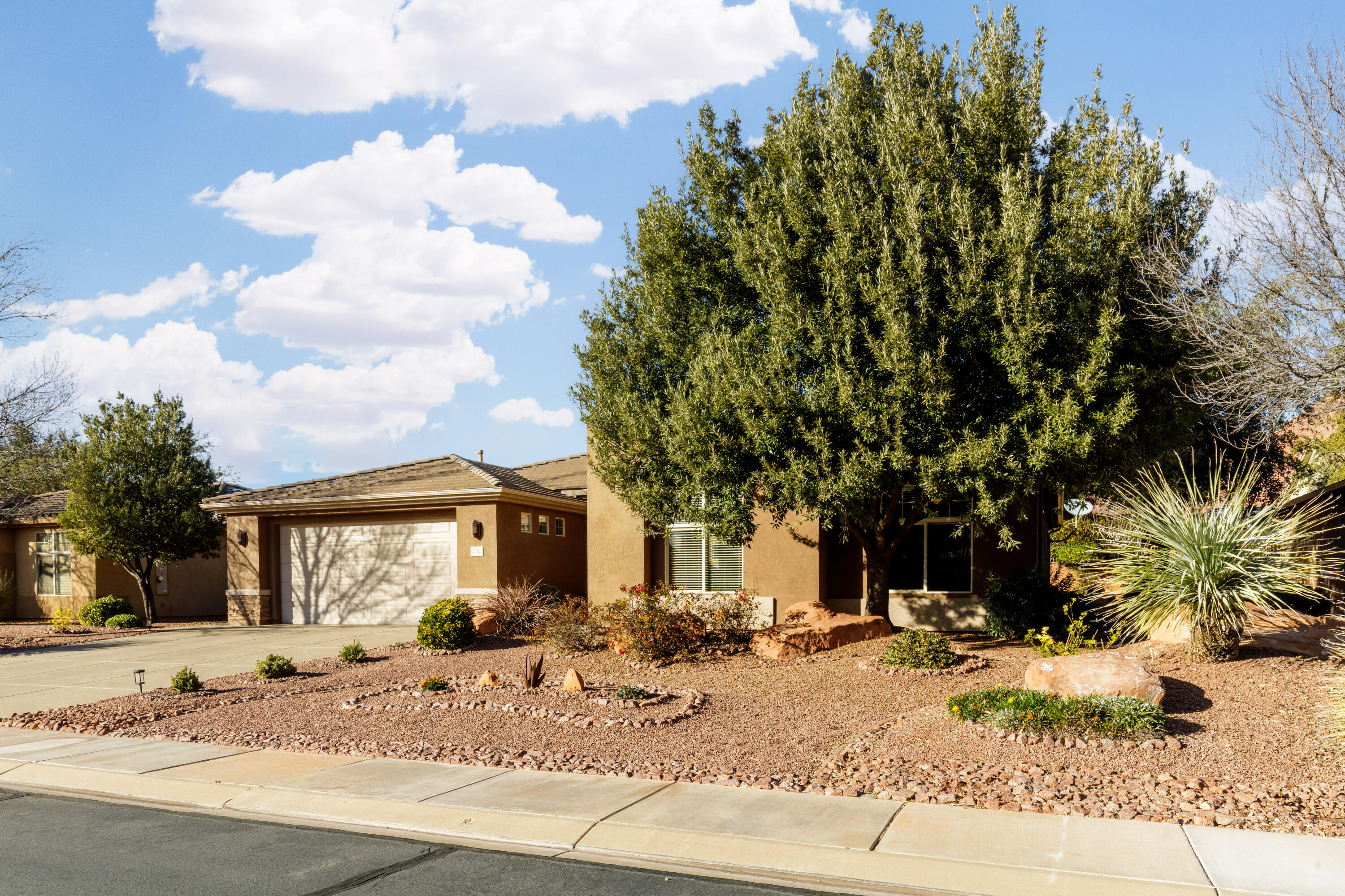 ANTHEM ESTATES - Residential