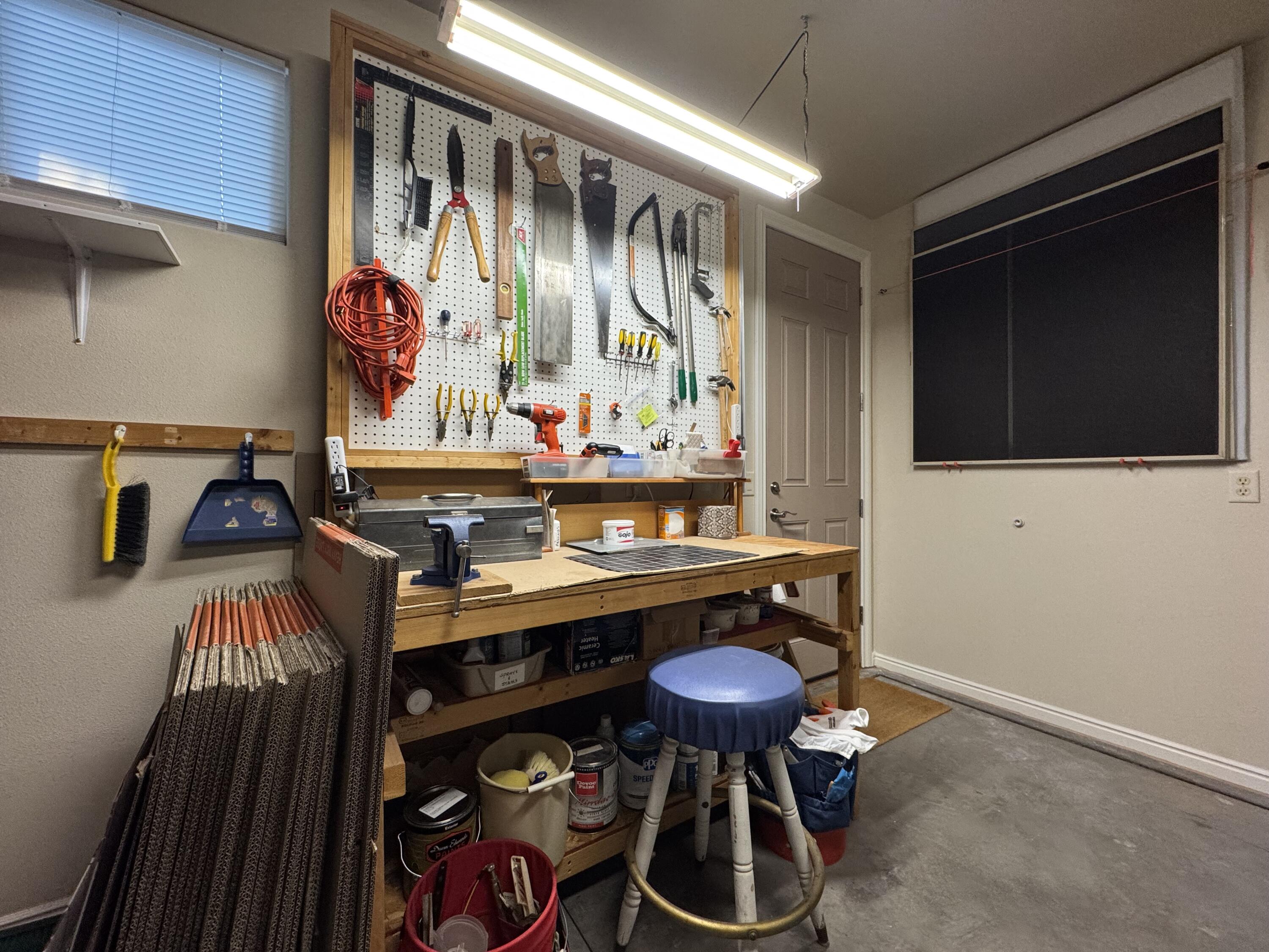 ANTHEM ESTATES - Residential