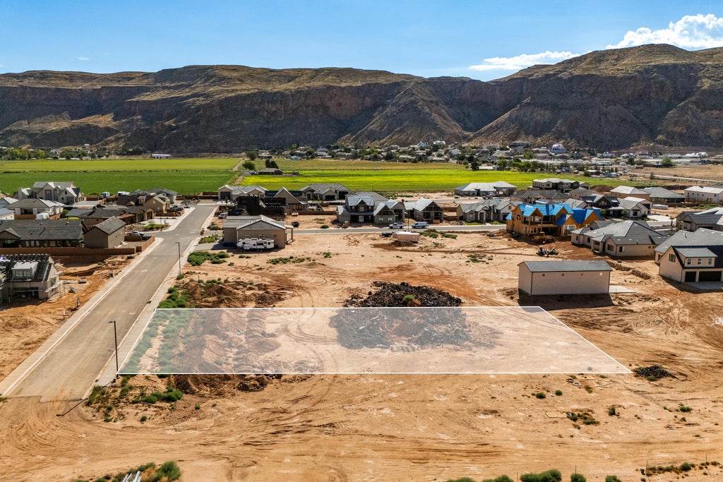 Photo of HURRICANE FIELD ESTATES 69 #69, Hurricane, UT 84737 (MLS # 26-275828)