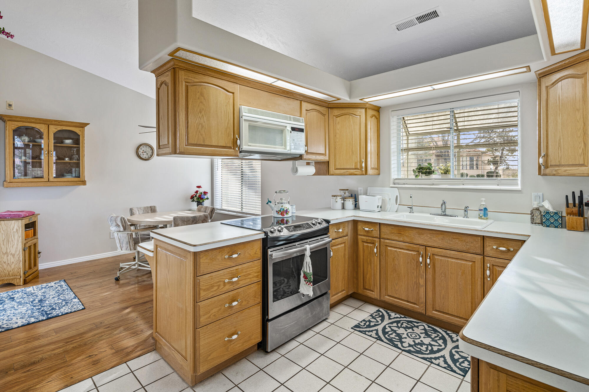 SUNRISE VIEW TOWNHOMES - Residential