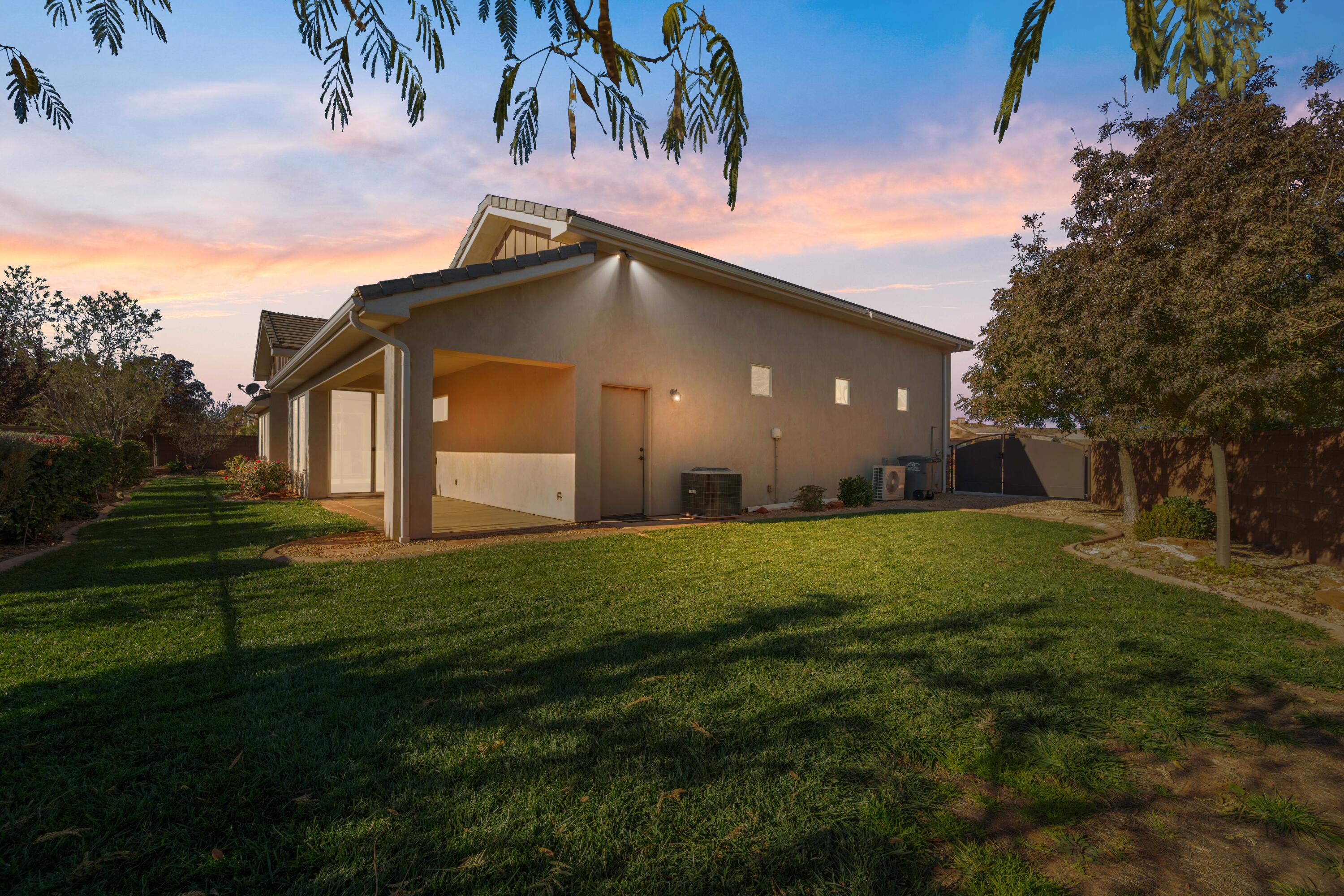 HOMESTEADS AT STUCKI FARMS - Residential