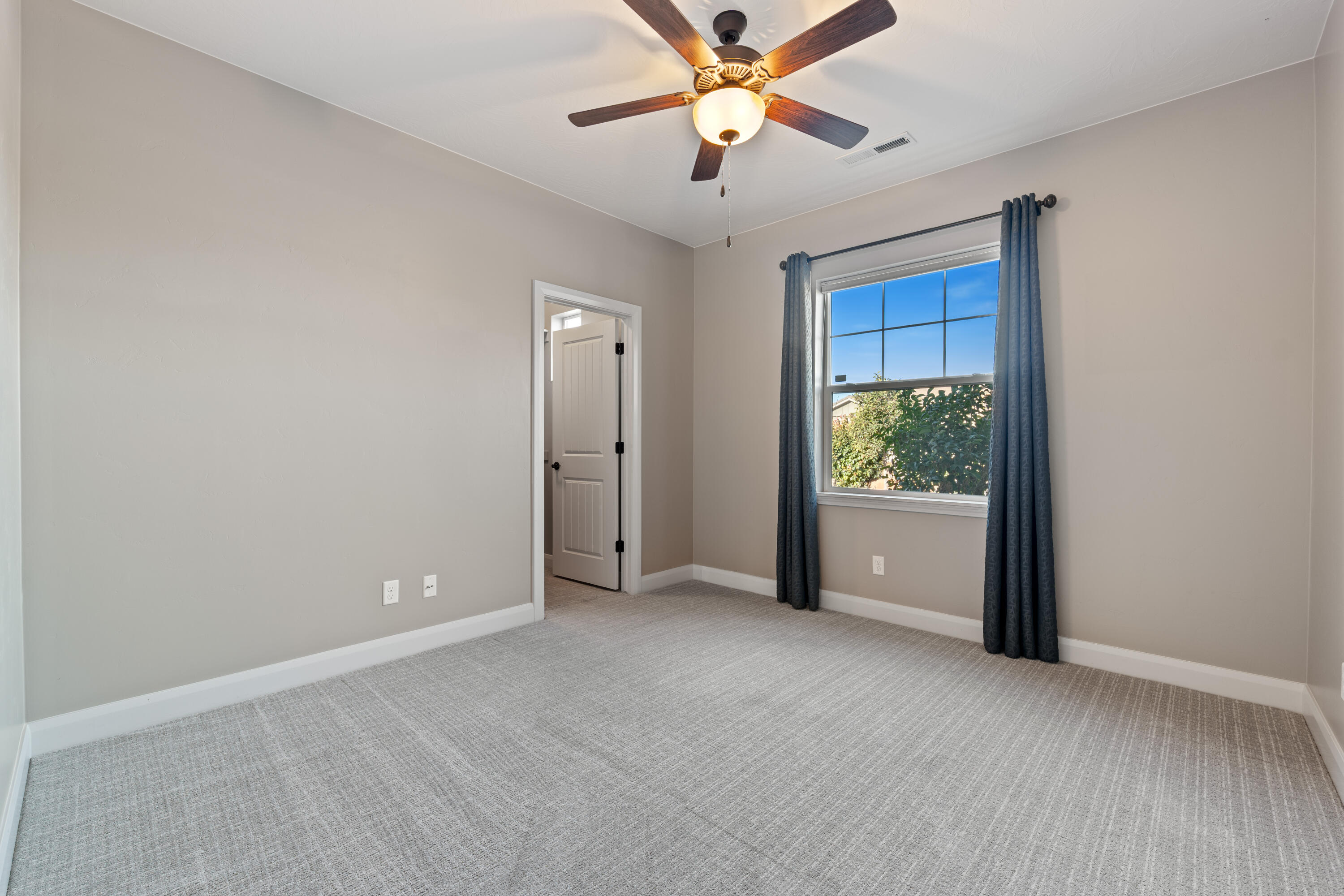 HOMESTEADS AT STUCKI FARMS - Residential