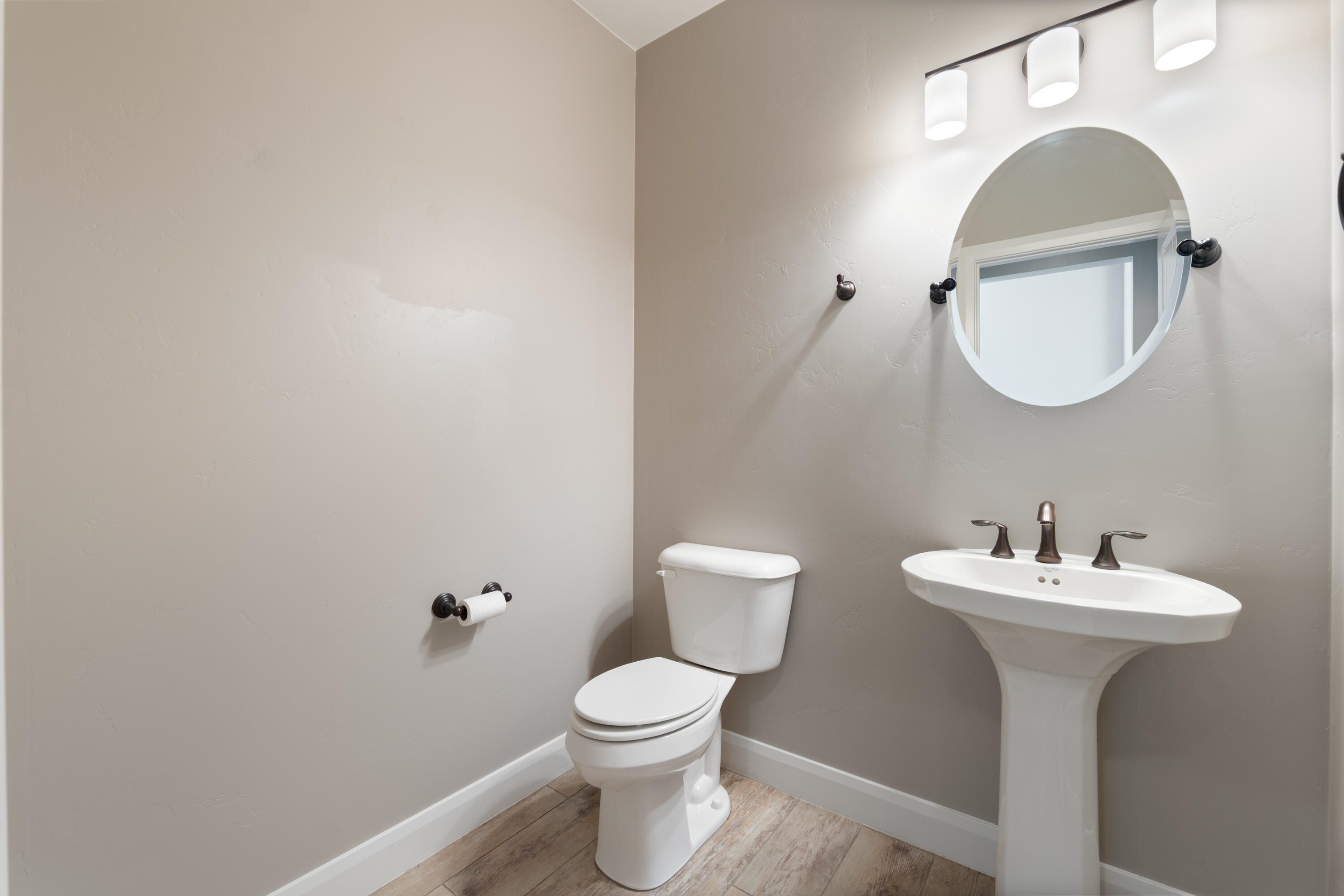 HOMESTEADS AT STUCKI FARMS - Residential