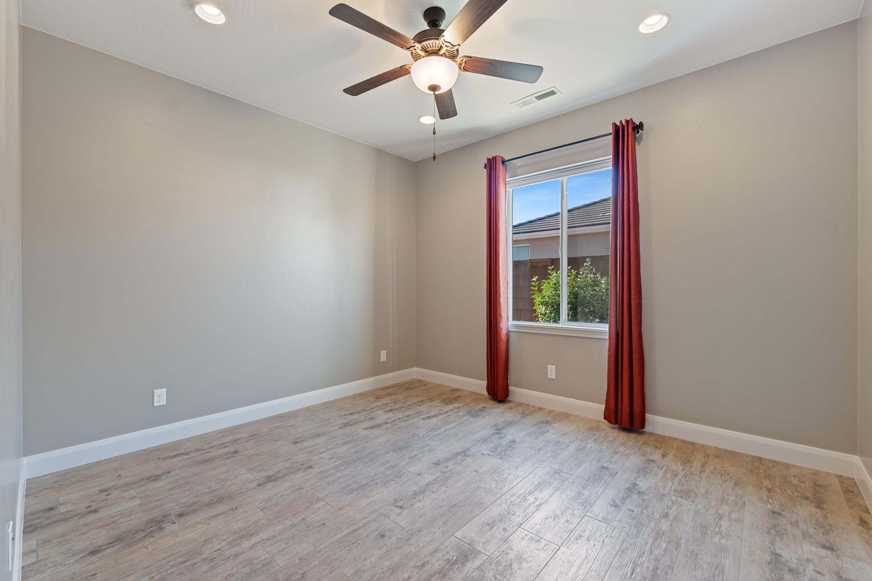 HOMESTEADS AT STUCKI FARMS - Residential