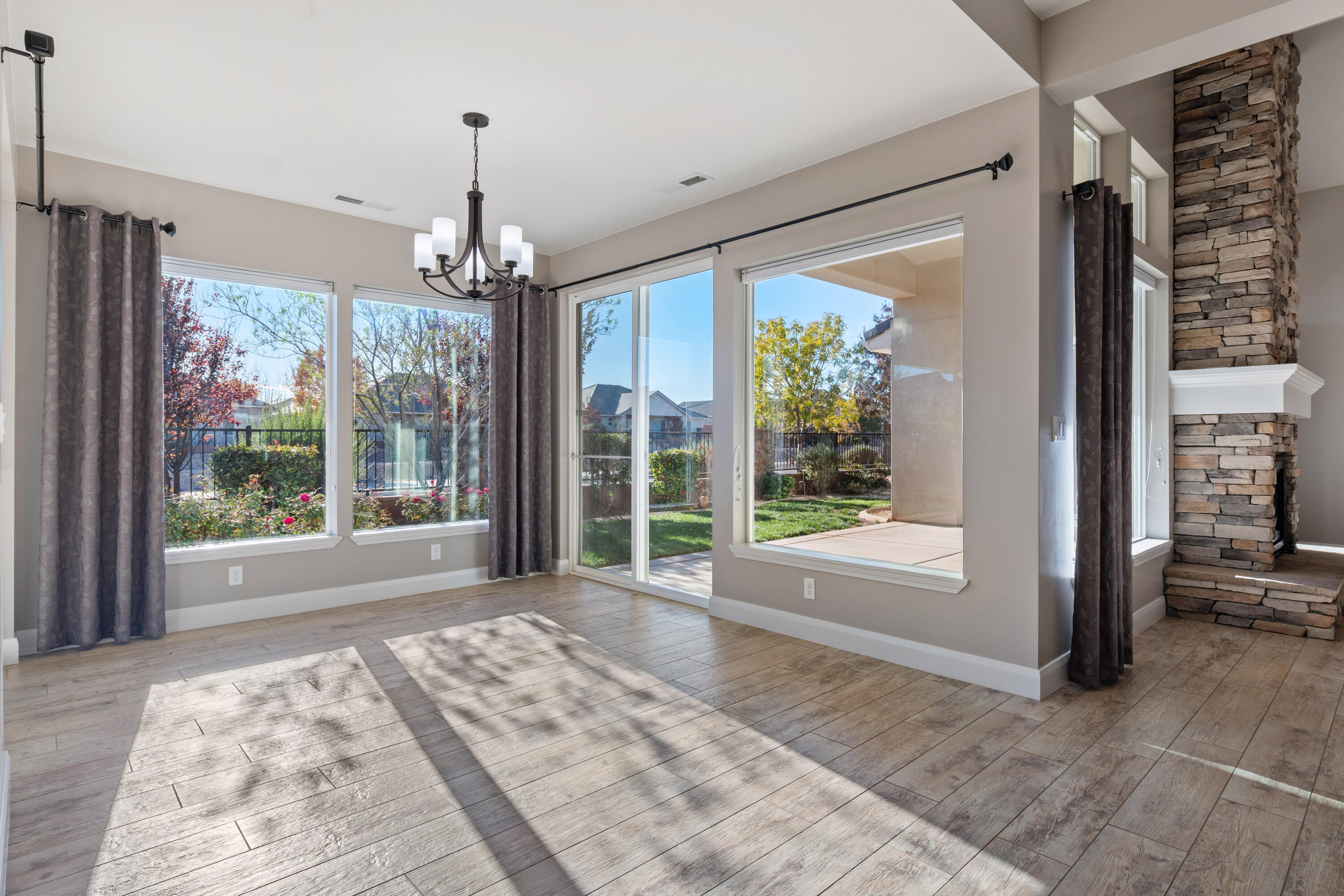 HOMESTEADS AT STUCKI FARMS - Residential