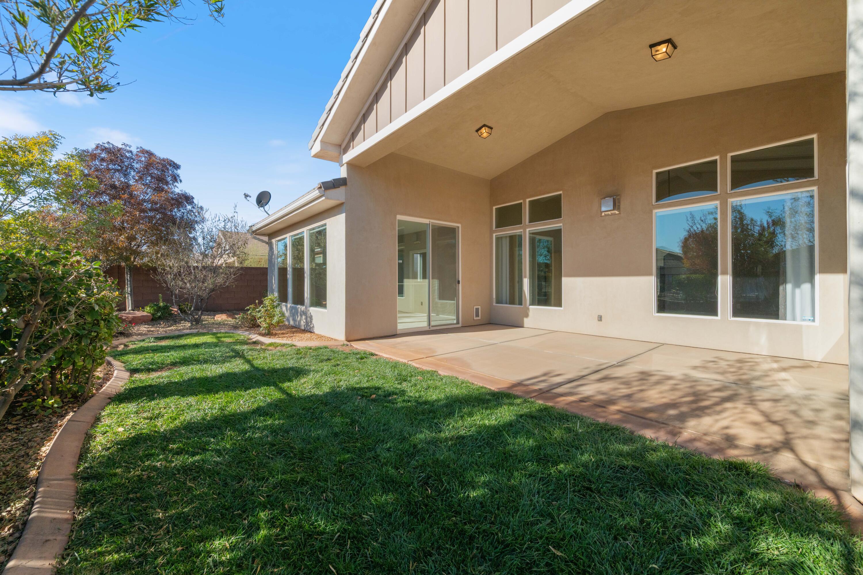 HOMESTEADS AT STUCKI FARMS - Residential