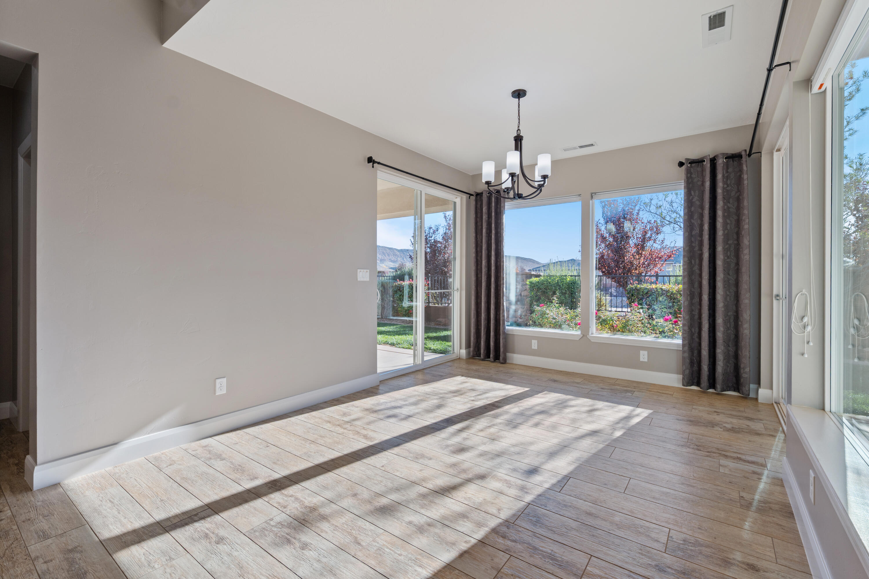 HOMESTEADS AT STUCKI FARMS - Residential