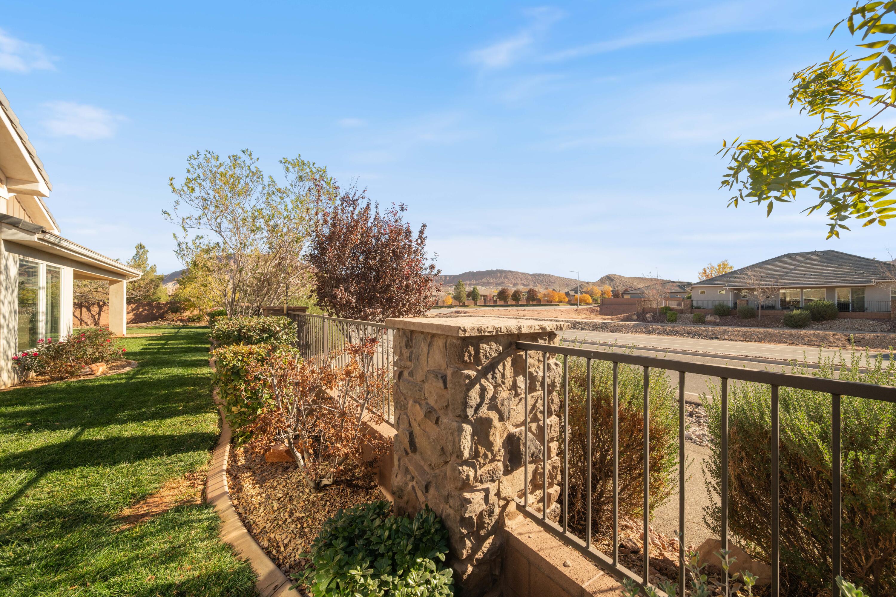 HOMESTEADS AT STUCKI FARMS - Residential