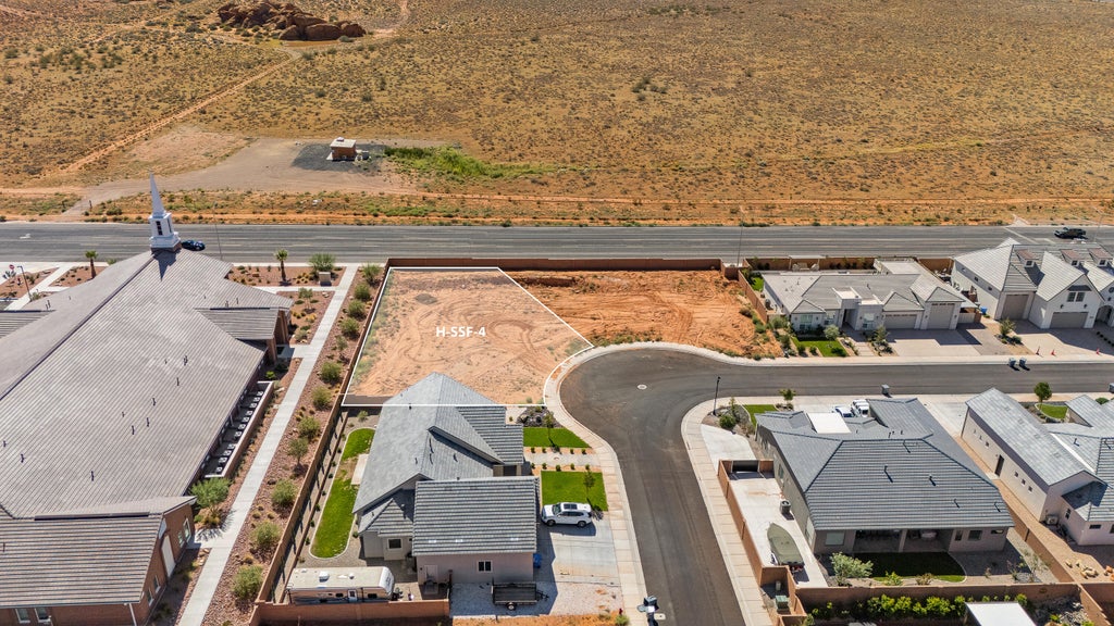 Photo of 2779 S Jw Nelson RD 4 #4, Hurricane, UT 84737 (MLS # 26-277130)