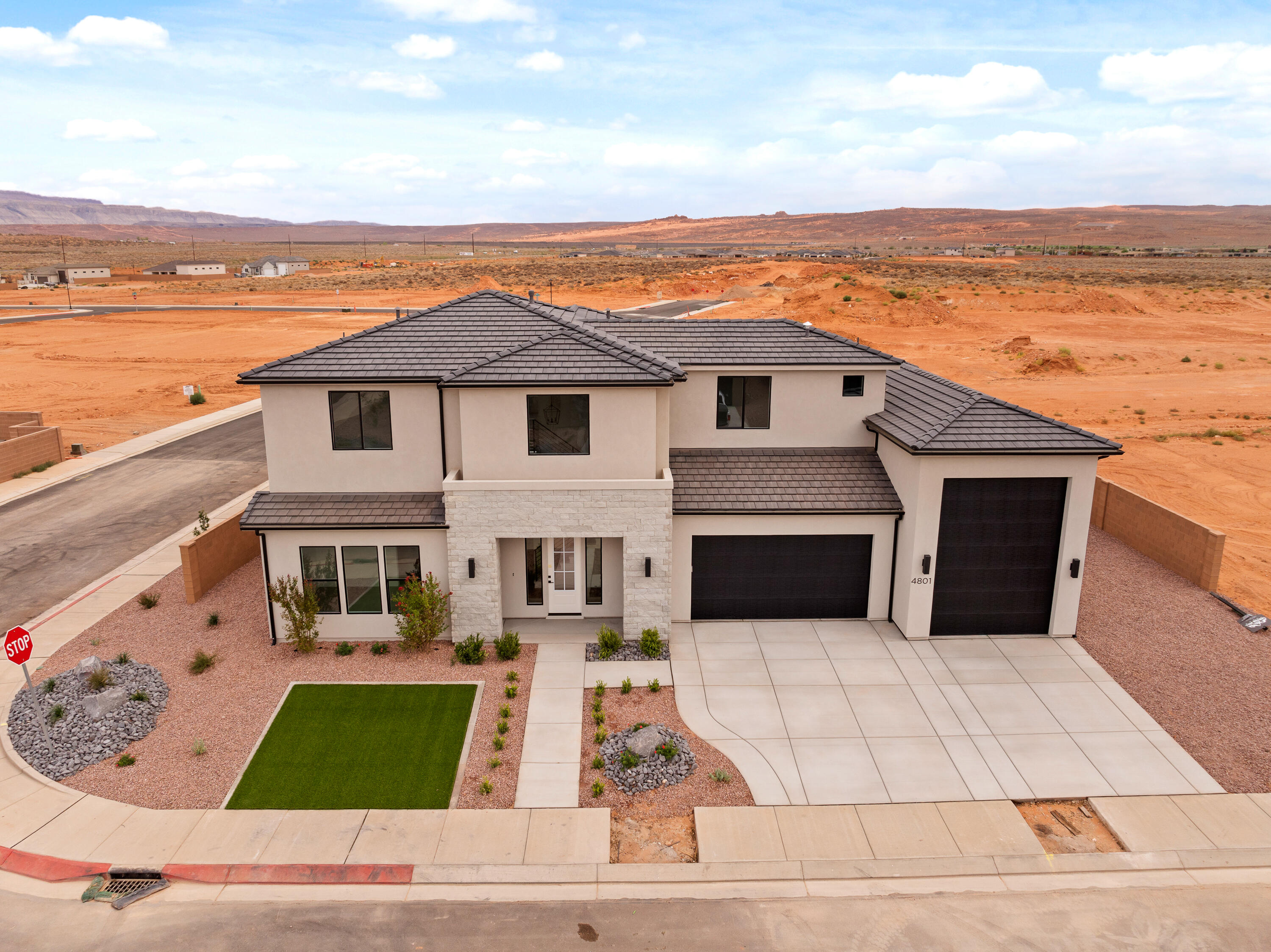 RED SANDS AT DESERT SANDS - Residential