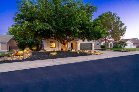 Photo of 362 E 60 S, Ivins, UT 84738 (MLS # 26-269688)