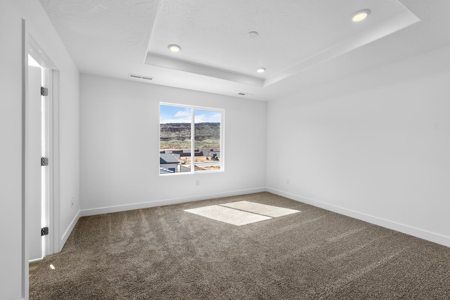 CORRAL HOLLOW AT LONG VALLEY - Residential