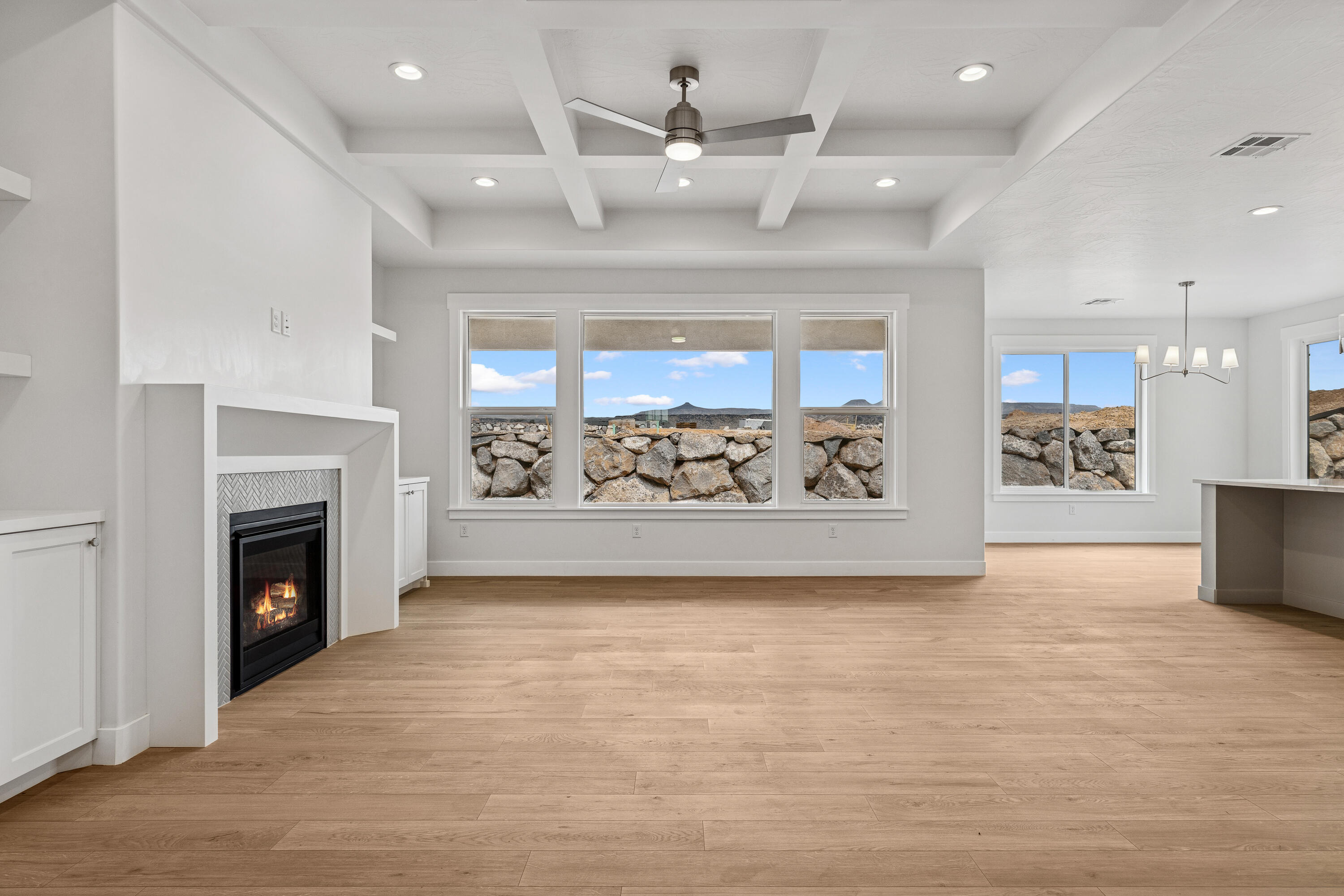 RED SLATE ESTATES - Residential