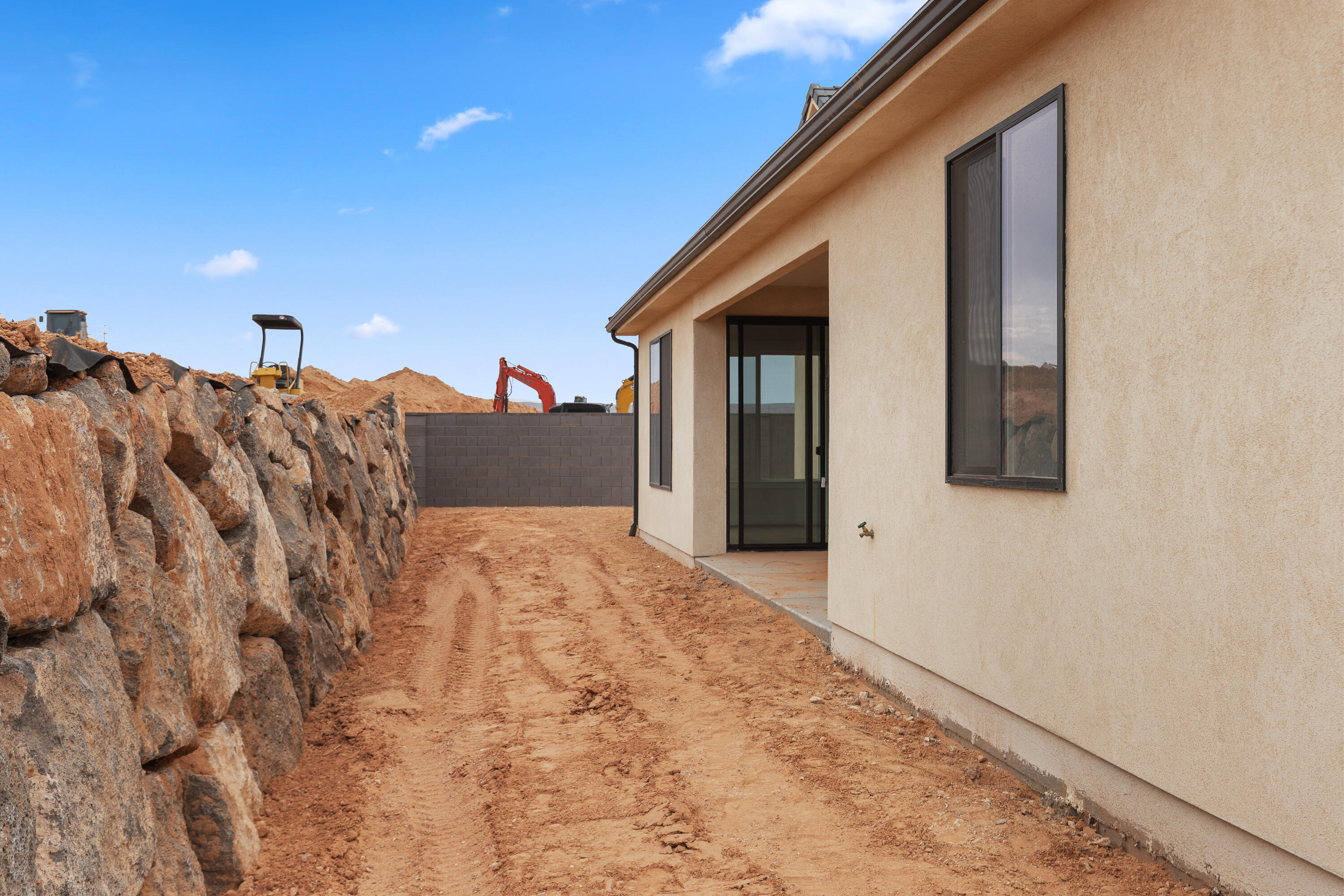 RED SLATE ESTATES - Residential