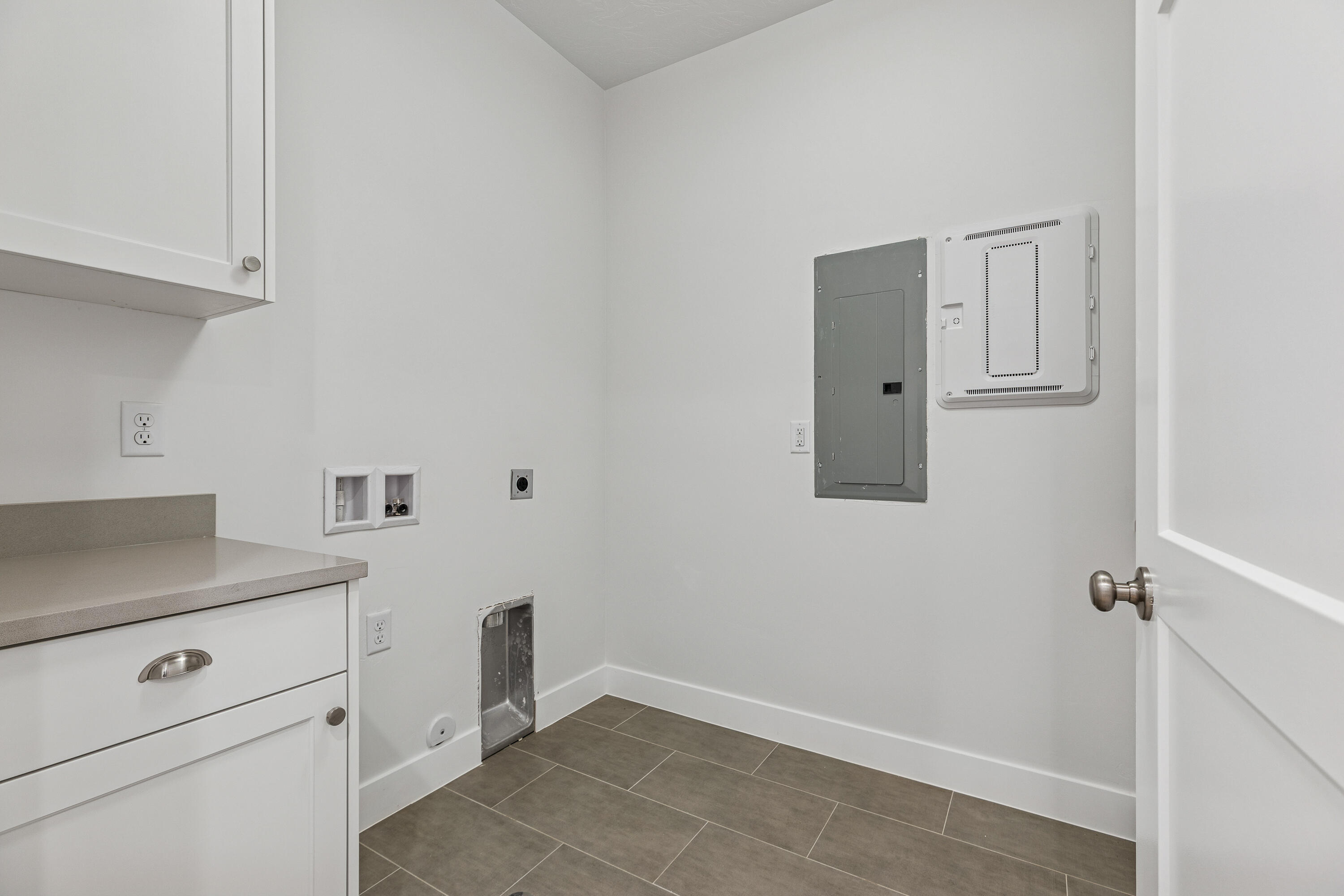 RED SLATE ESTATES - Residential